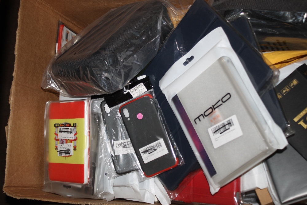 FOUR BOXES OF MAINLY NEW ITEMS TO INCLUDE DRAWSTRING BAGS, COAT HANGERS, PHONE CASES ETC. - Image 3 of 5