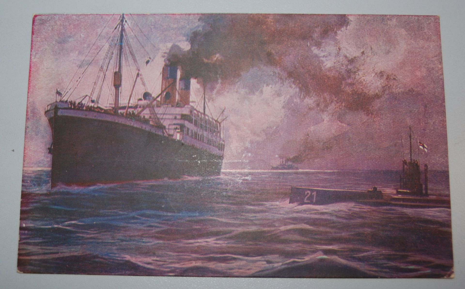 Postkarte "U-21 hält britischen Passagierdampfer im Kanal an" 1918 gelaufe<