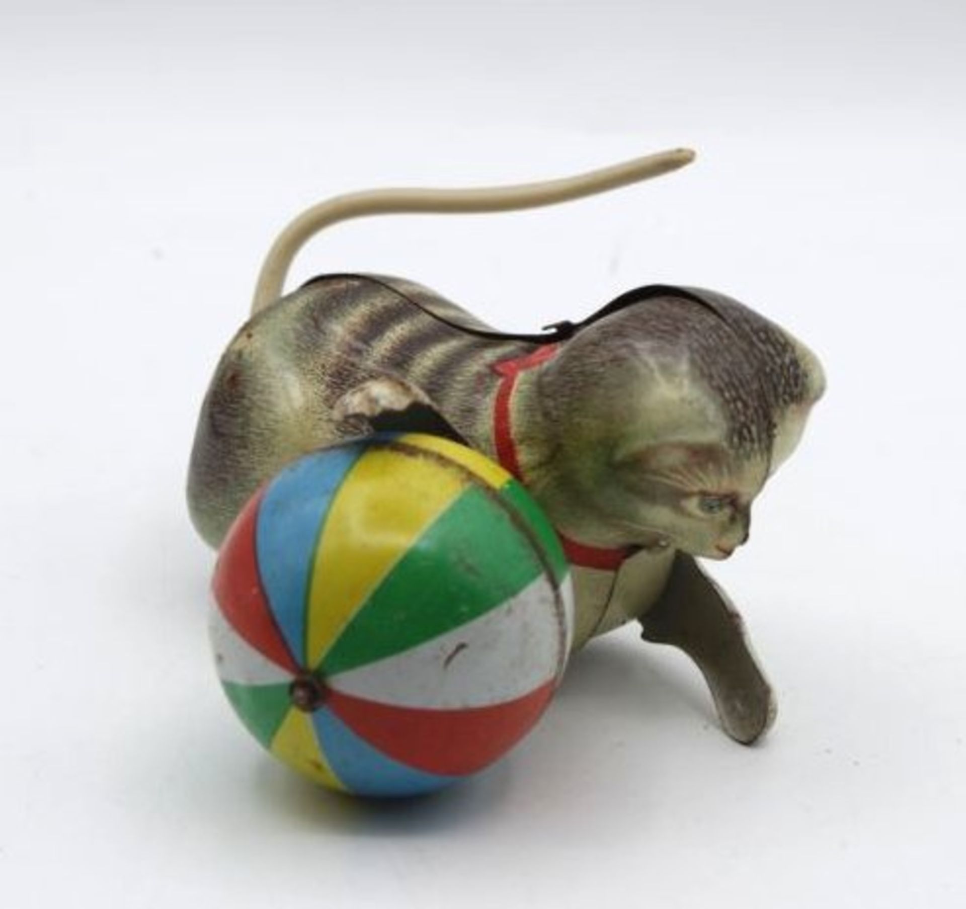 Köhler-Katze mit Ball Deutschland, blech, bespielte Erhaltung, Werk läuft, H-5cm<b