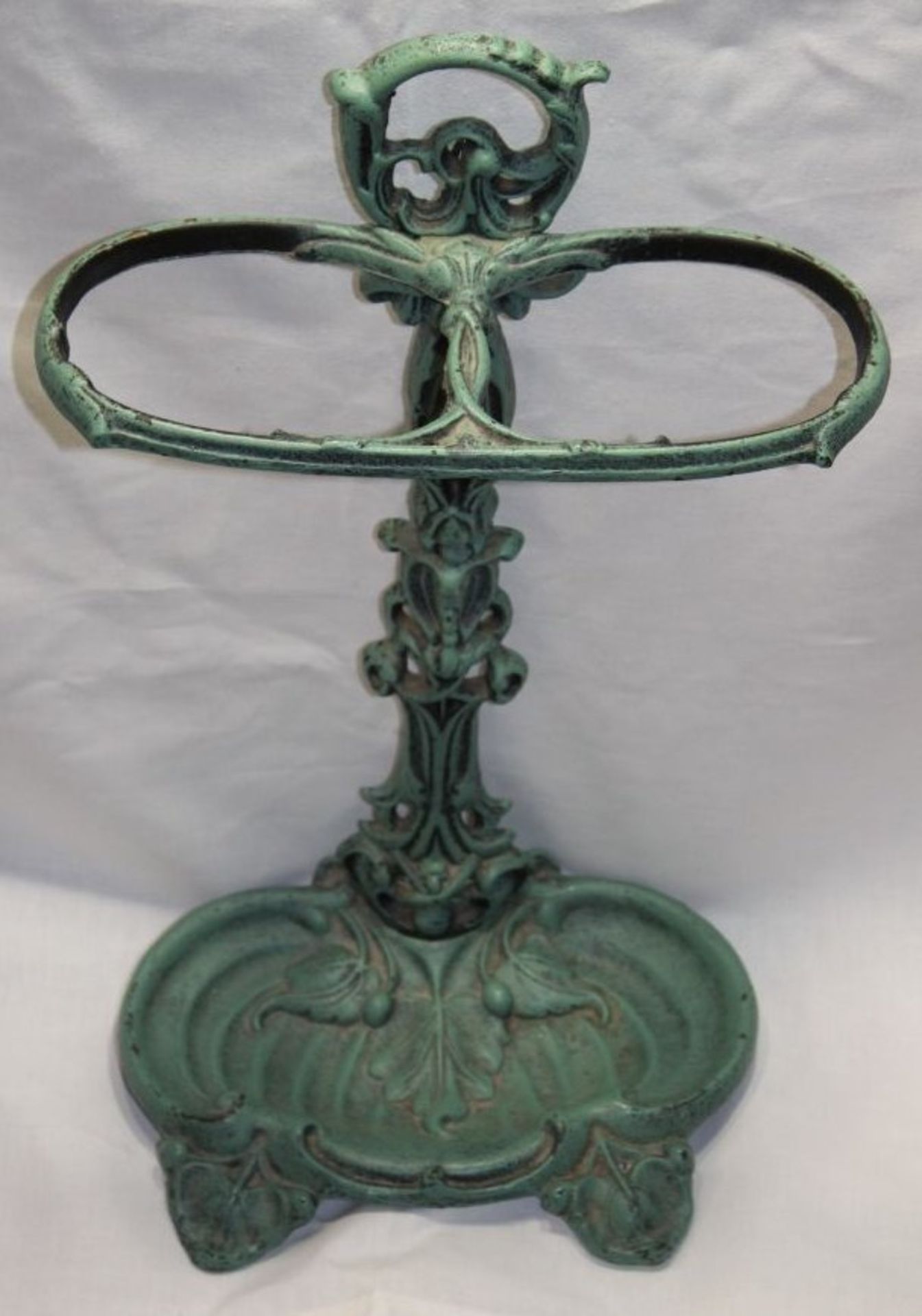 Schirmständer im Jugendstil, Gusseisen, H-57cm B-31cm T-20cm. - Bild 2 aus 4