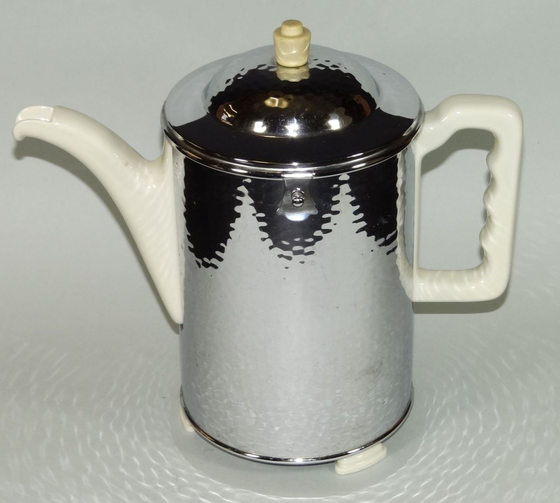 Kaffeekanne "Fürstenberg" mit versilb. Ummantelung um 1930, H-22 c