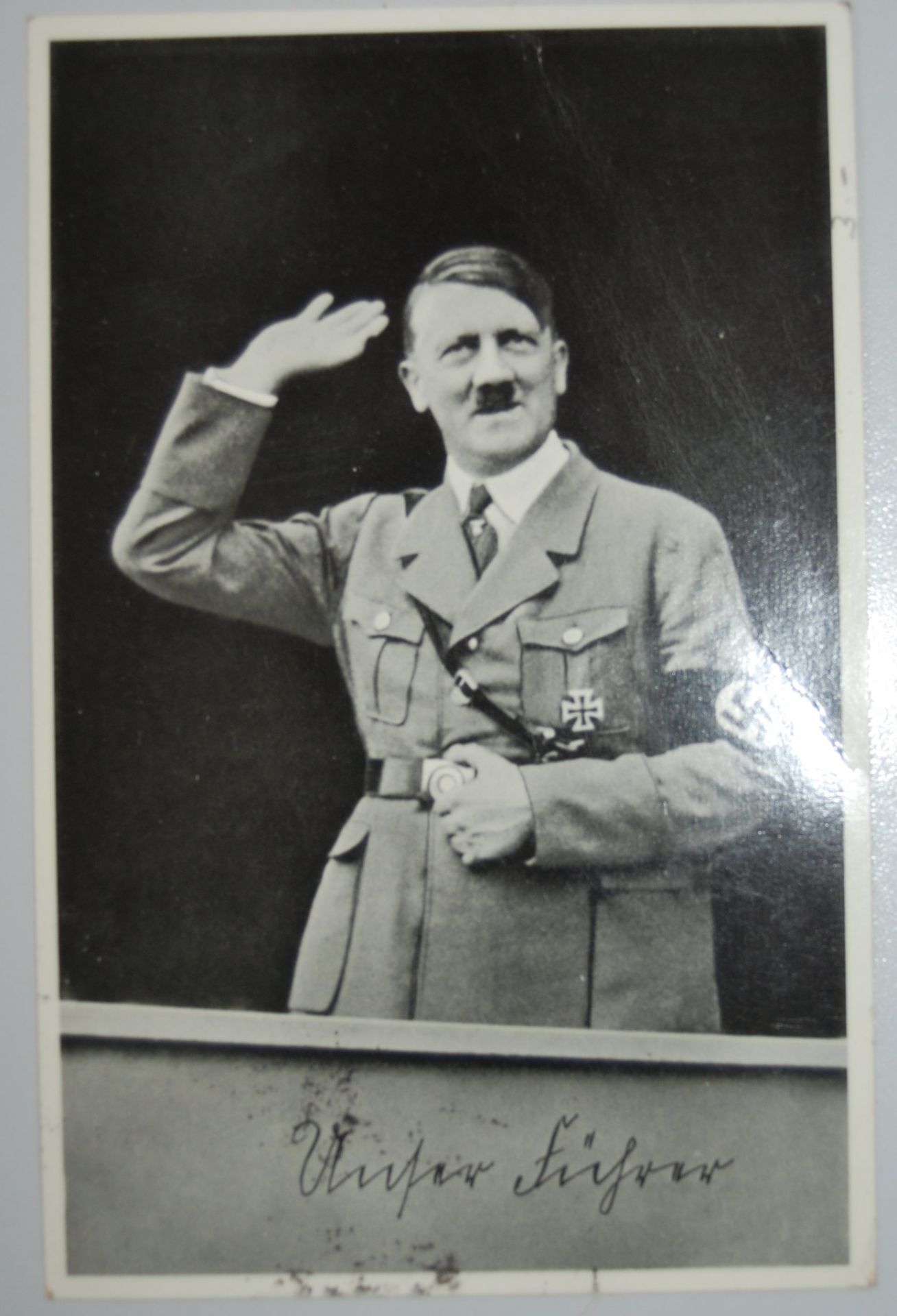 Postkarte mit Hitler grüssend,