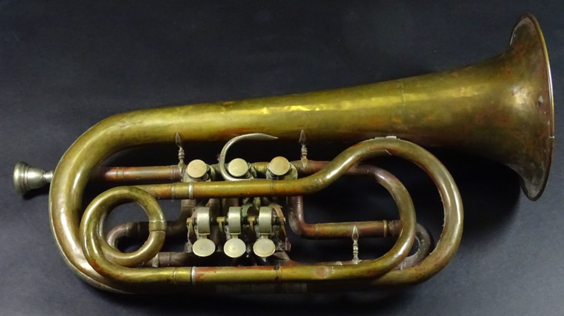 Alte Messing Trompete,Gravur Johann Bolte,stark gedellt,Alters-u. Gebrauchsspuren - Bild 4 aus 5