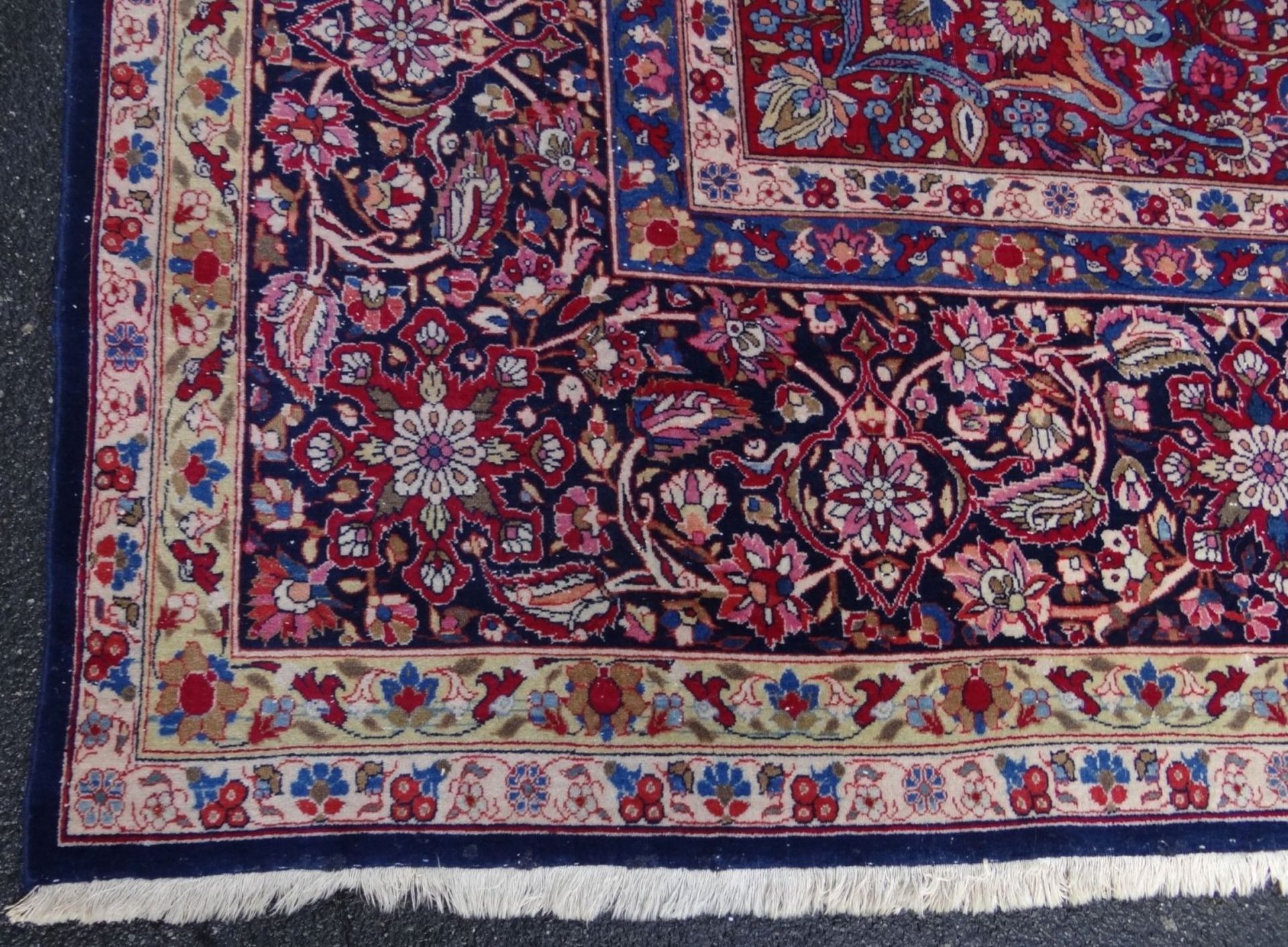 grosser Orient-Teppich, 408x320 cm, gut erhalten mit leichten Gebrauchsspuren - Bild 6 aus 7