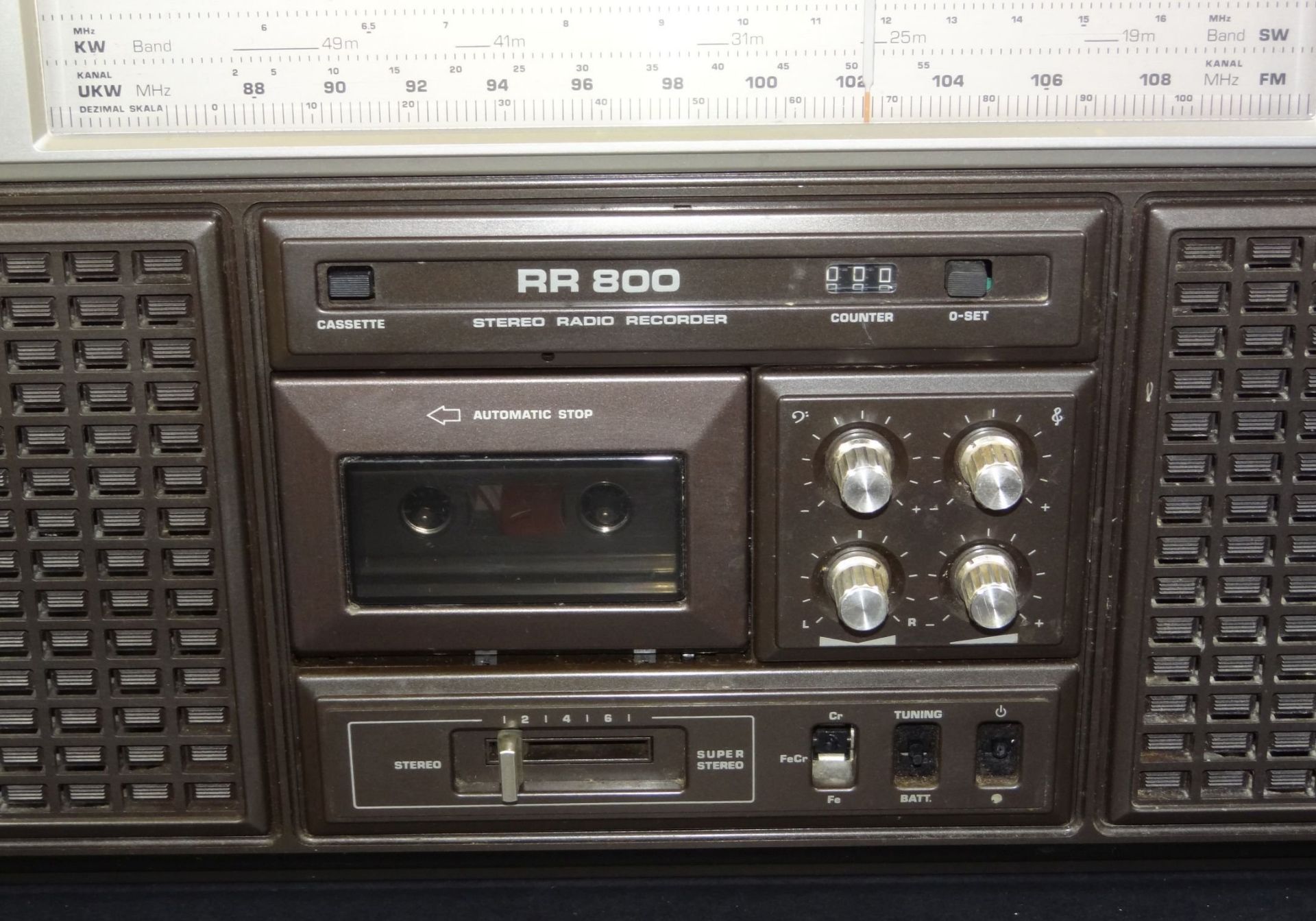 grosser Kassettenrekorder "Grundig RR 800", optisch gut erhalten, Funktion nicht geprüft,H-30 cm, - Bild 2 aus 6