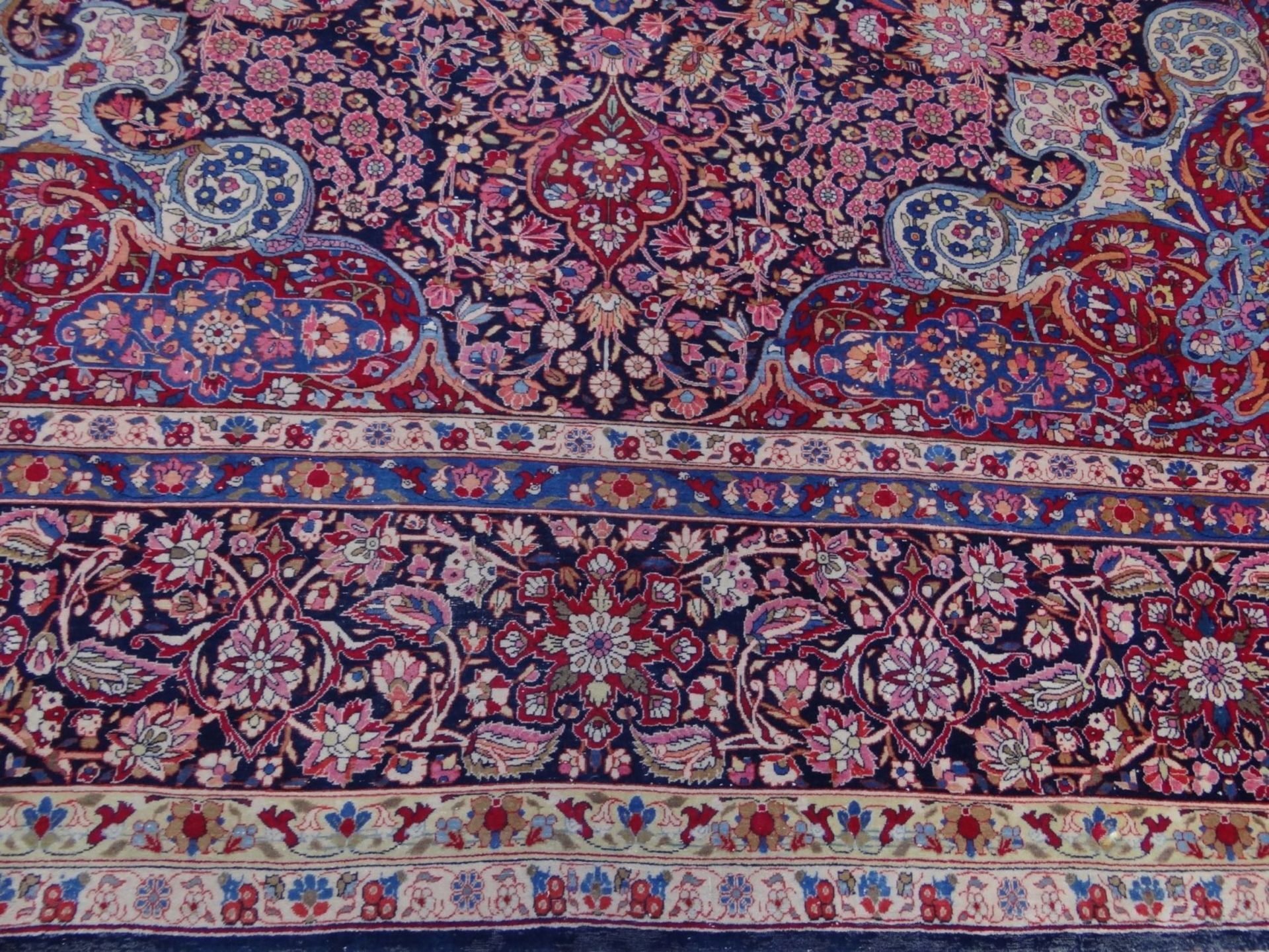 grosser Orient-Teppich, 408x320 cm, gut erhalten mit leichten Gebrauchsspuren - Bild 5 aus 7