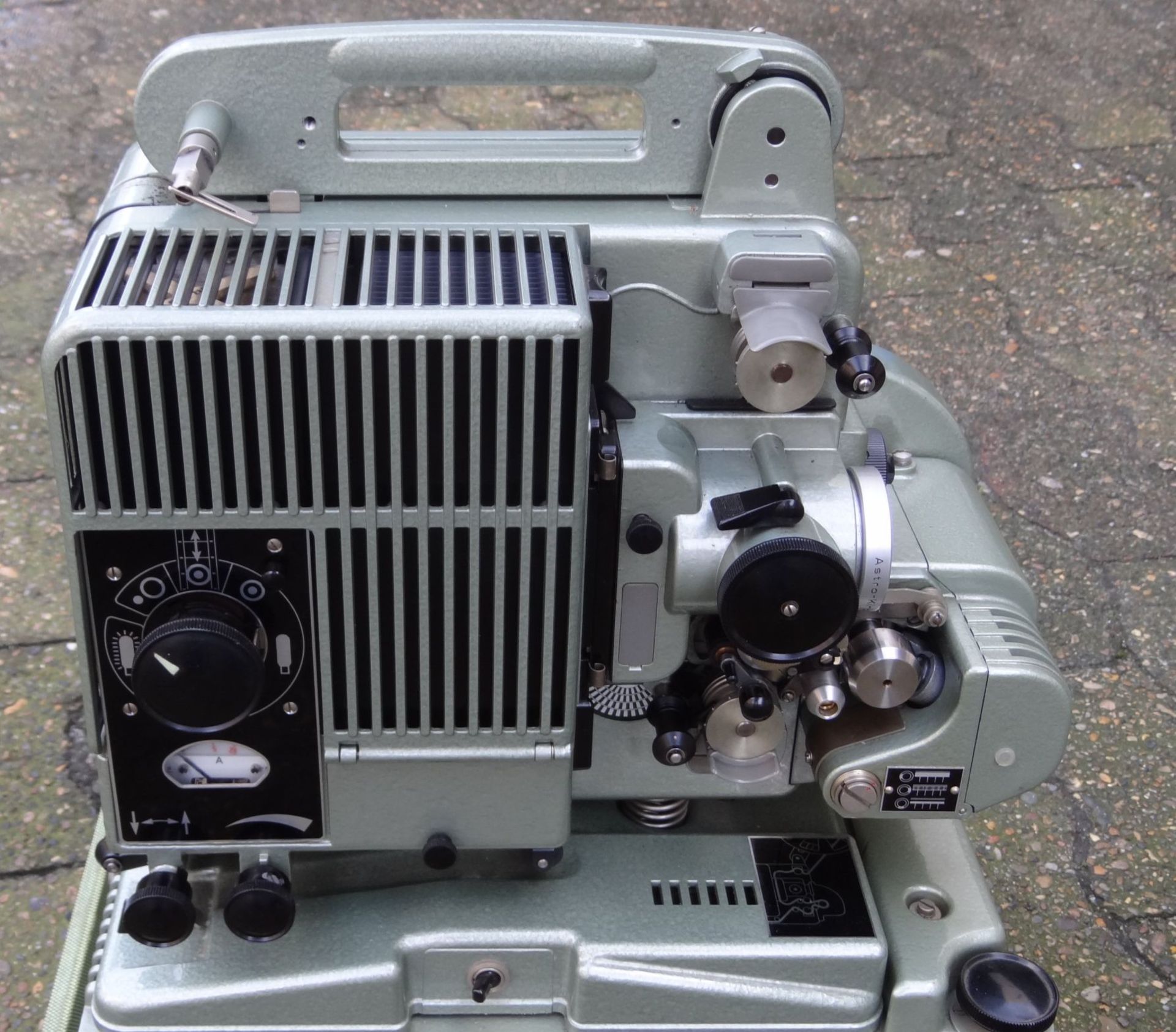 grosser Tonfilm-Projektor "Siemens" in Koffer, H-50 cm, 28x42 cm, 26 kg. - Bild 4 aus 10