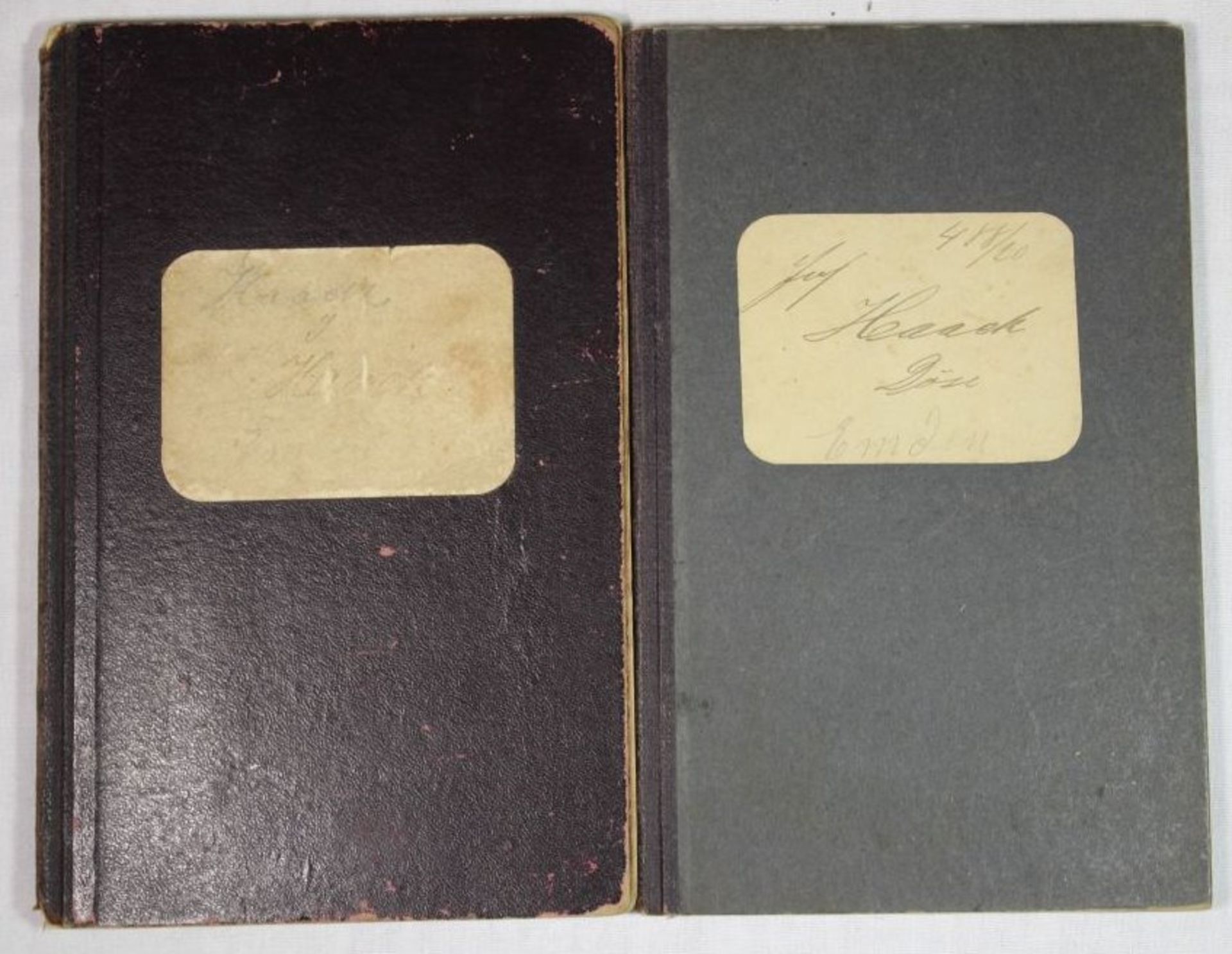 2x Seefahrtsbücher eines Cuxhavener Lotsen, 1906 u. 1920.