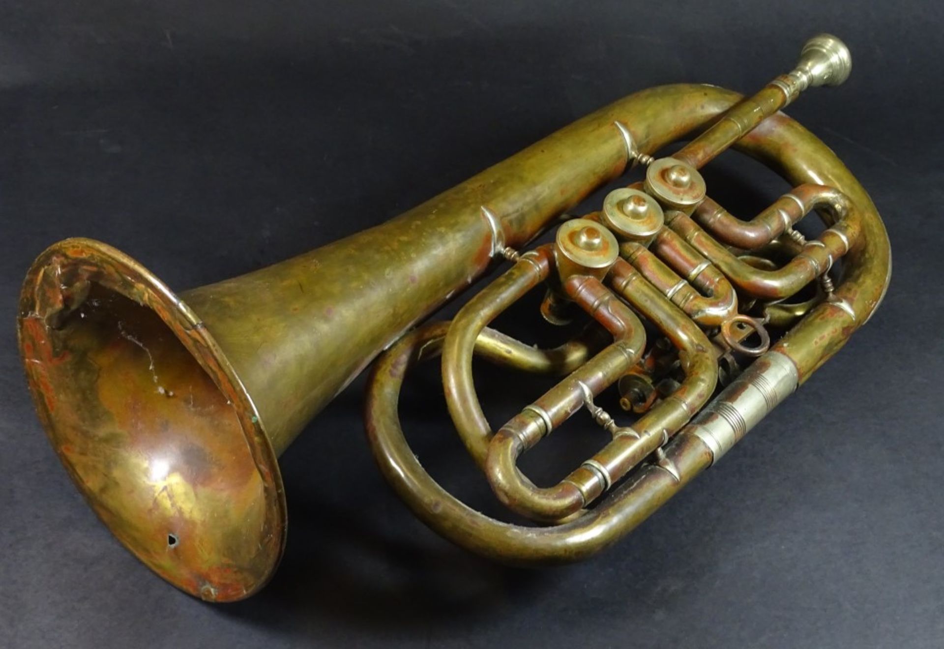 Alte Messing Trompete,Gravur Johann Bolte,stark gedellt,Alters-u. Gebrauchsspuren - Bild 3 aus 5
