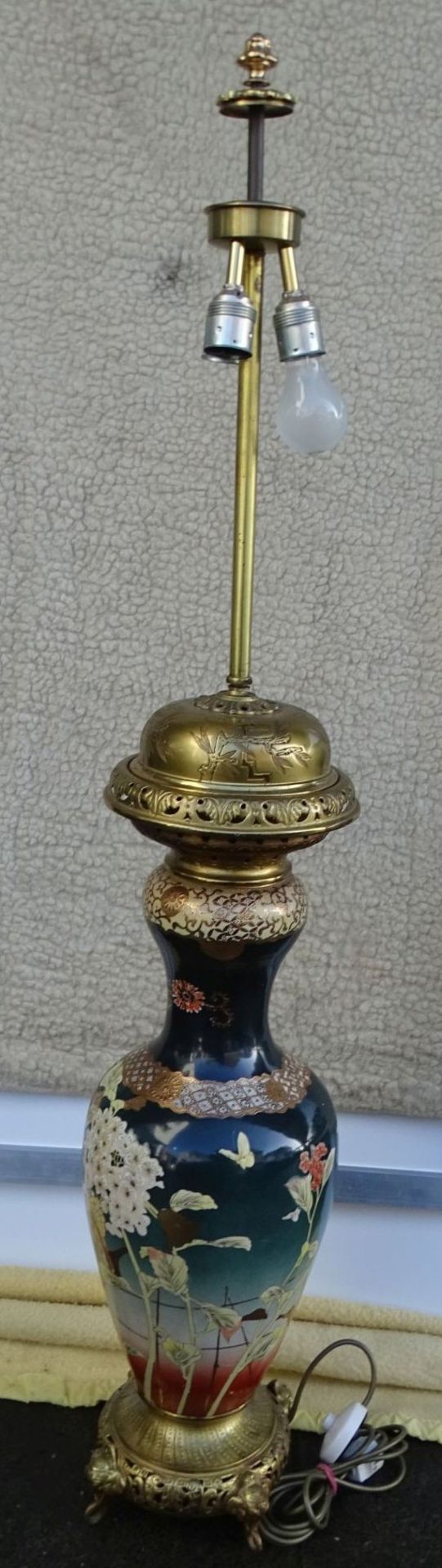 hoher Lampenfuss, China-Vase bemalt,Gesamt- H-135 cm