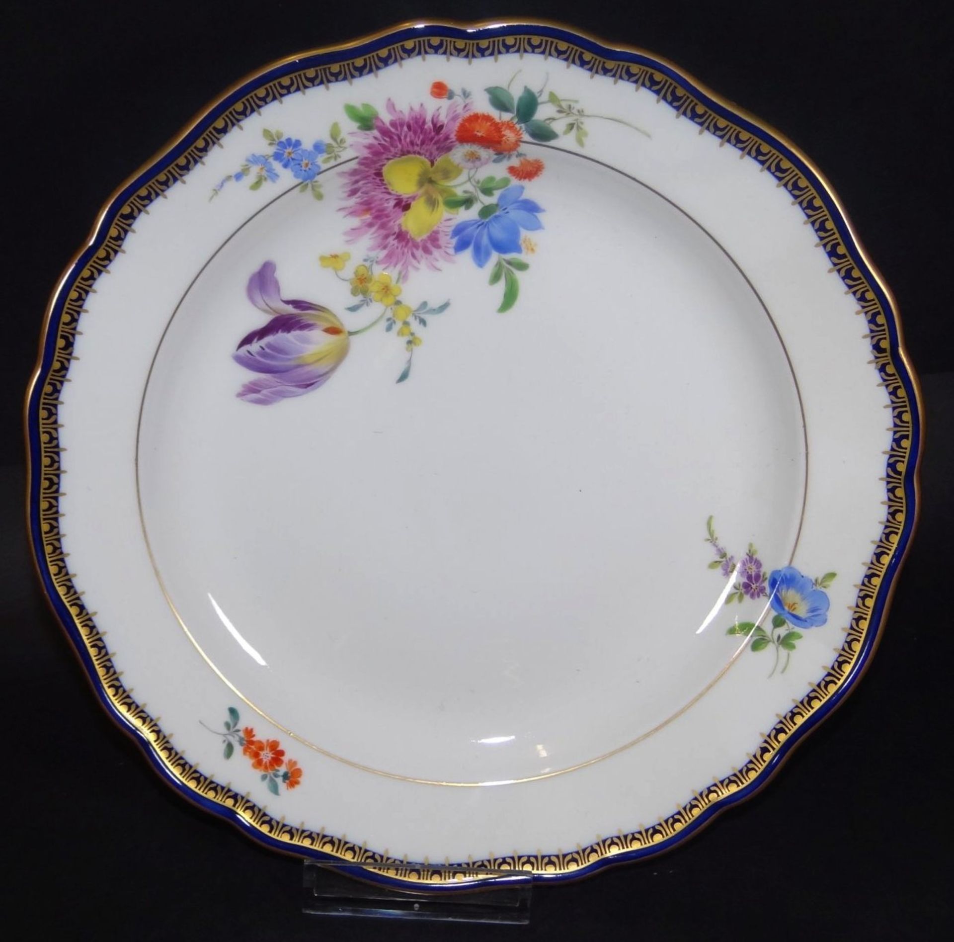 6x kl. Speiseteller "Meissen" Blumen, Kobalt- und Goldrand,4x durchschliffen, D-21,5 cm - Bild 2 aus 3