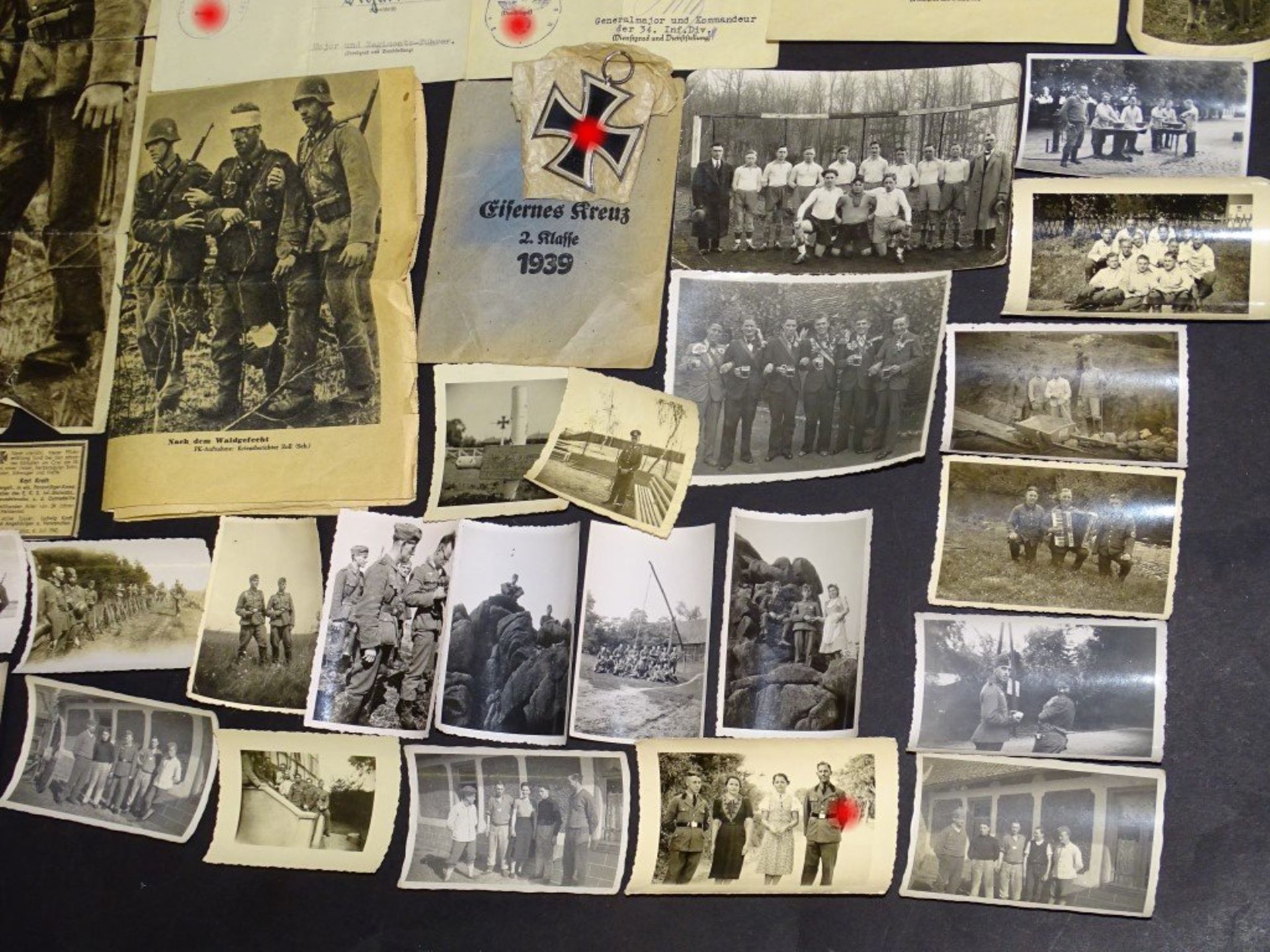Dokumenten-und Fotonachlass des Gefreiten Kraft, gefallen 1943 bei Orel/Russland, EK 2 in - Bild 7 aus 10
