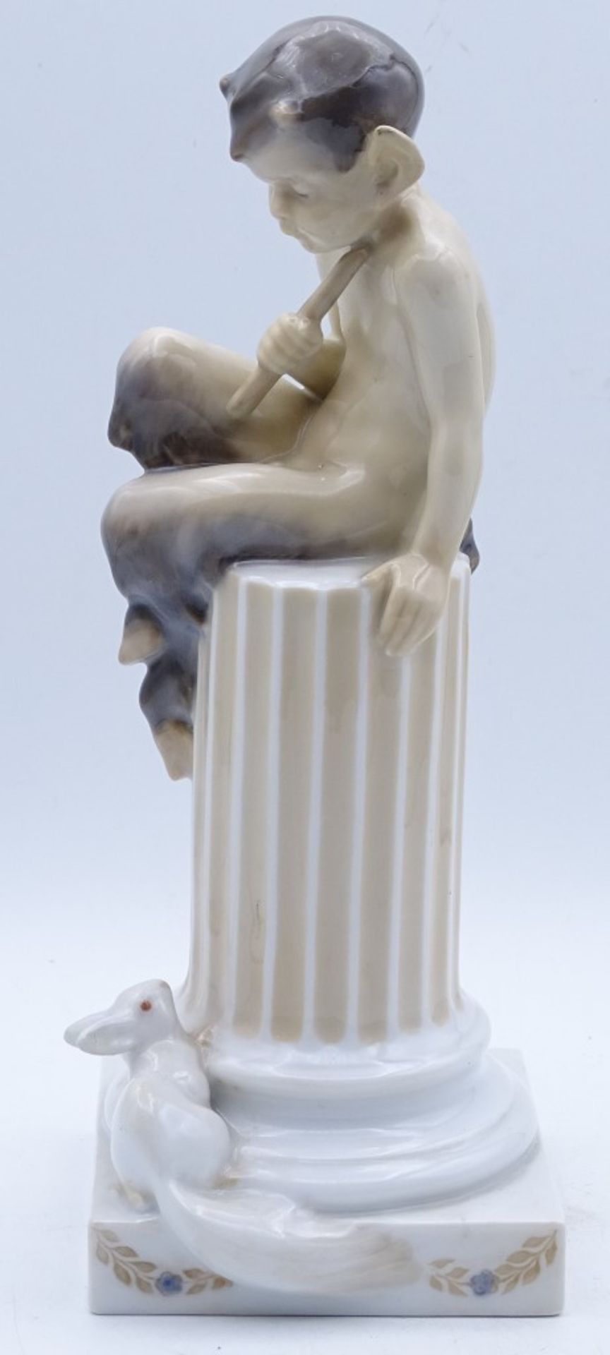 Faun auf Säule mit Eichhörnchen, "Royal Copenhagen" Dänemark,Modellnr. 456,H-21,5cm,unbeschä - Bild 3 aus 5