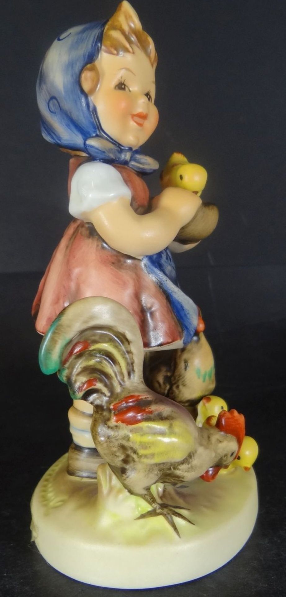 Hummelfigur "Im Hühnerhof"", 1948, H-11,5 c - Bild 3 aus 5