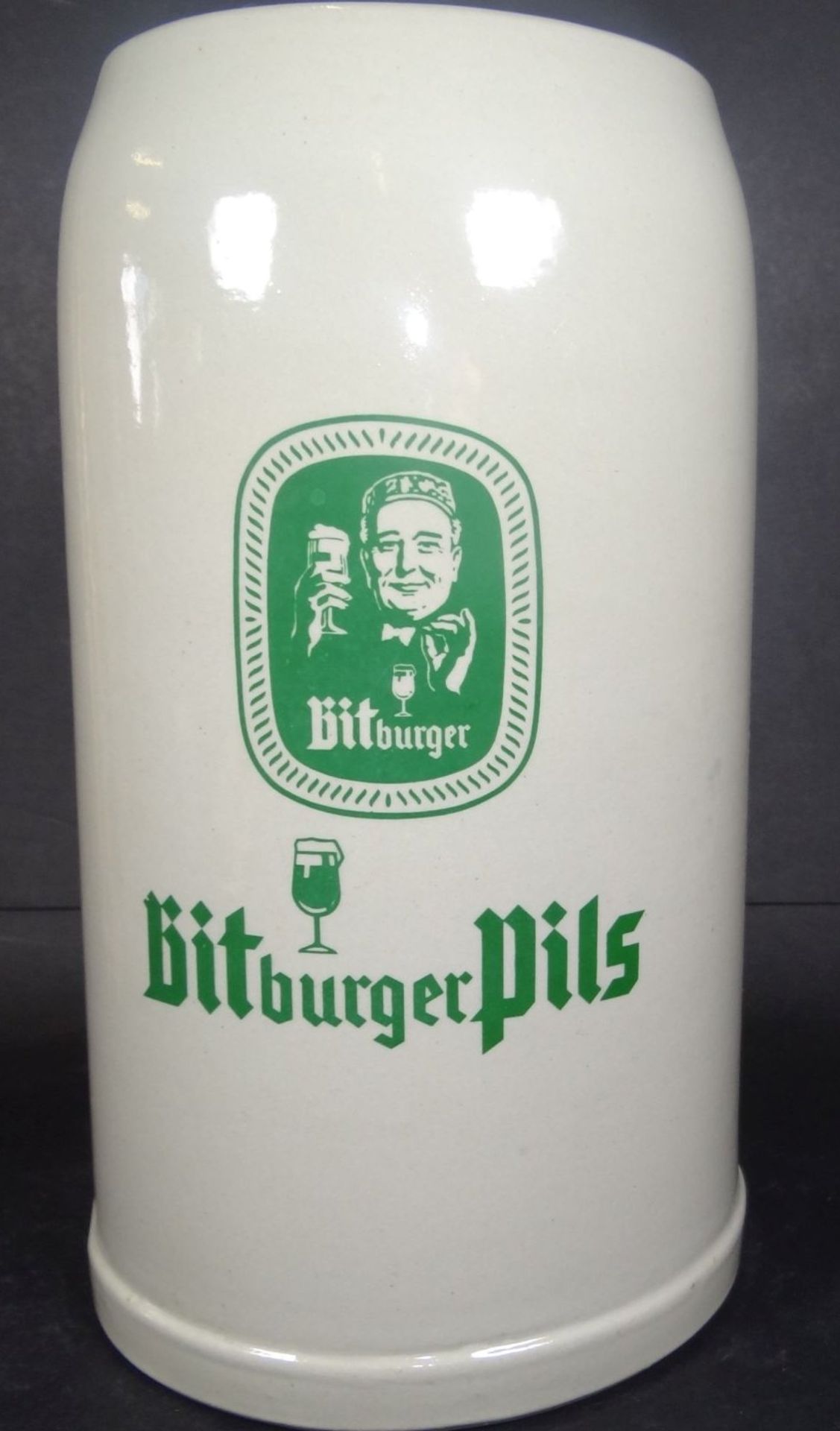 grosser Westerwälder Bierkrug "Bitburger 3 Liter, graues Steinzeug, H-26 cm,