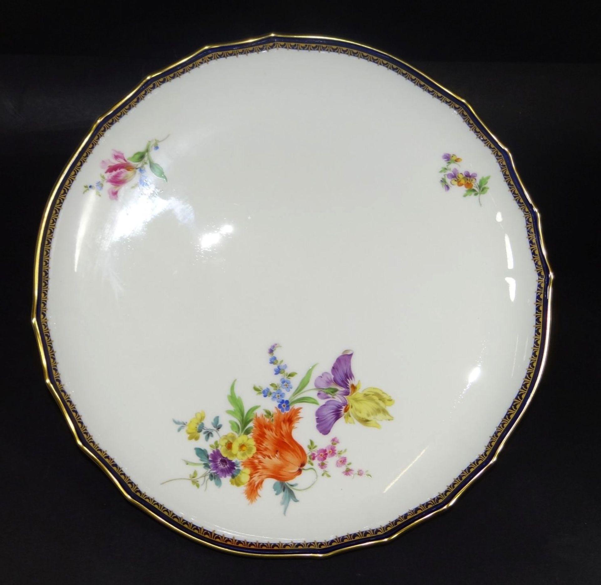 gr. Schale "Meissen" Blumen, Kobalt- und Goldrand, D-27,5 cm