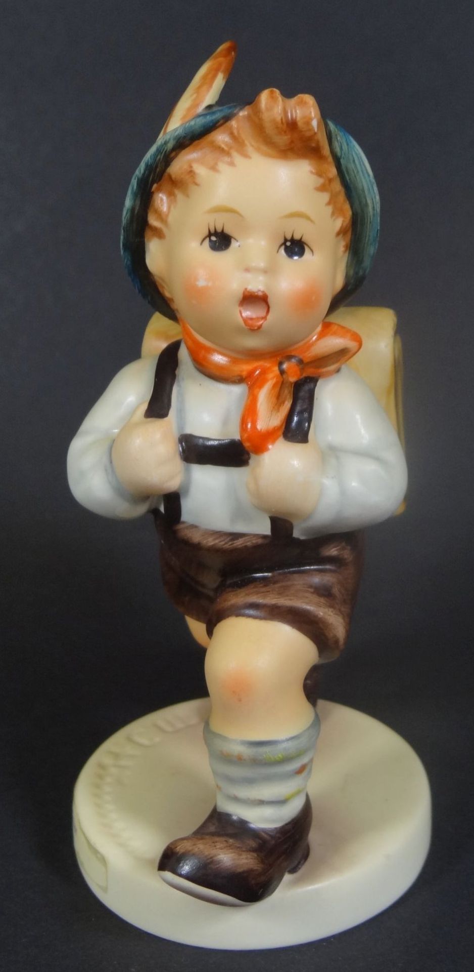 Hummelfigur "school boy" Goebel, H-11,5 cm, kaum sichtbare Klebestelle am Fuss - Bild 2 aus 8