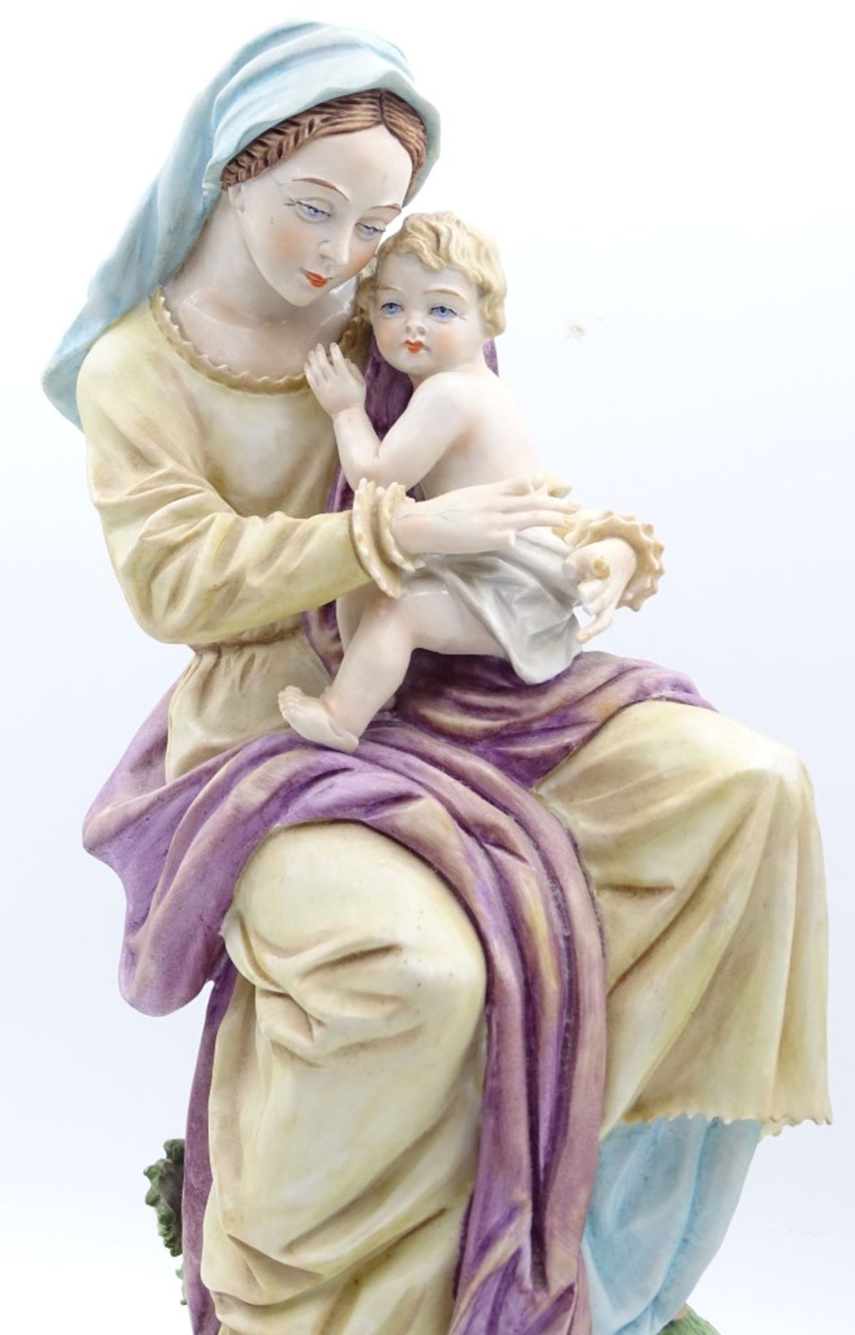 Madonna mit Kind "Sitzendorf",bemalt,H-29cm,Finger beschädigt - Bild 2 aus 6