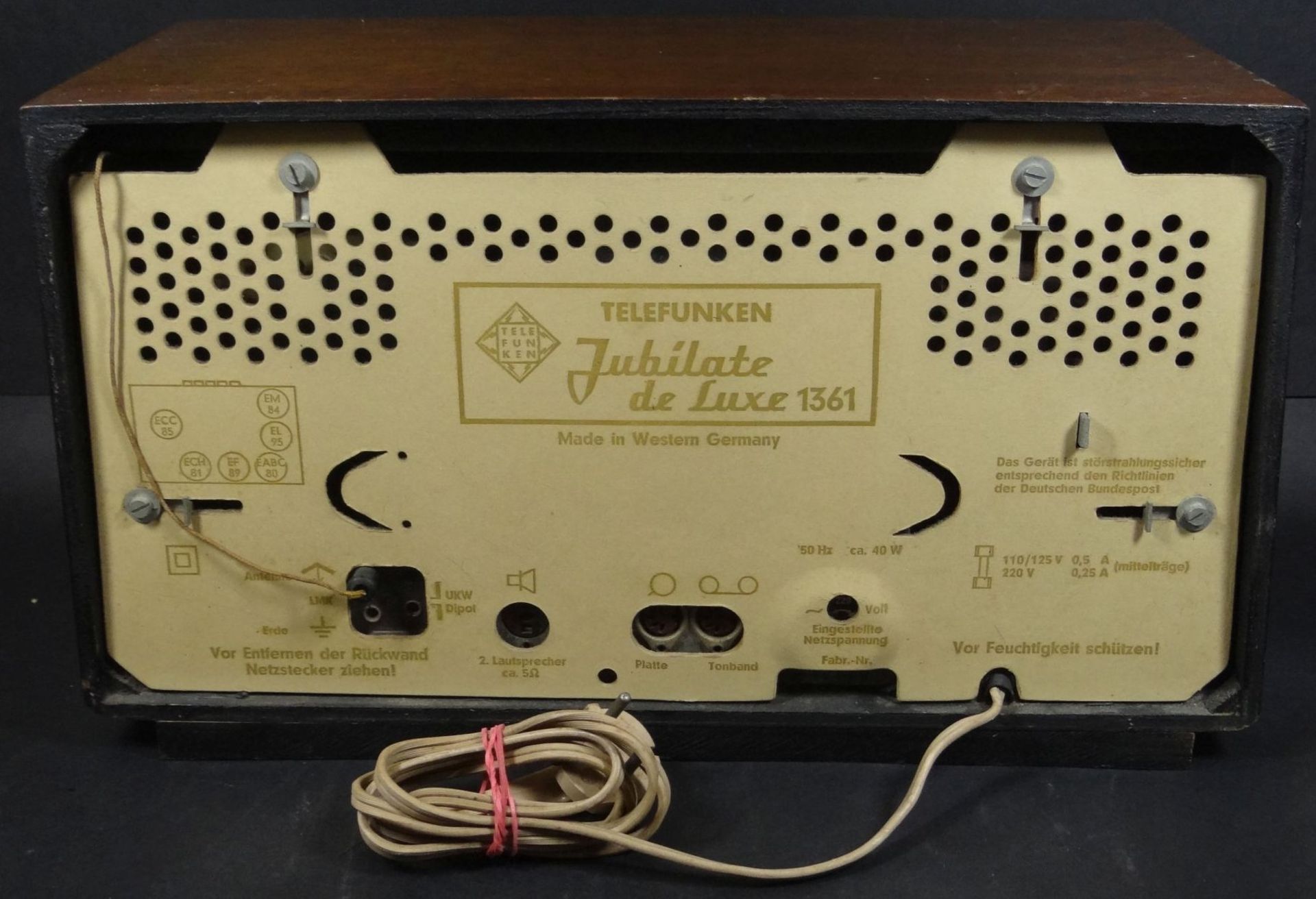 kleines Holzradio "Telefunken" Jubilate de Luxe, H-22 cm, B-37 cm - Bild 5 aus 6