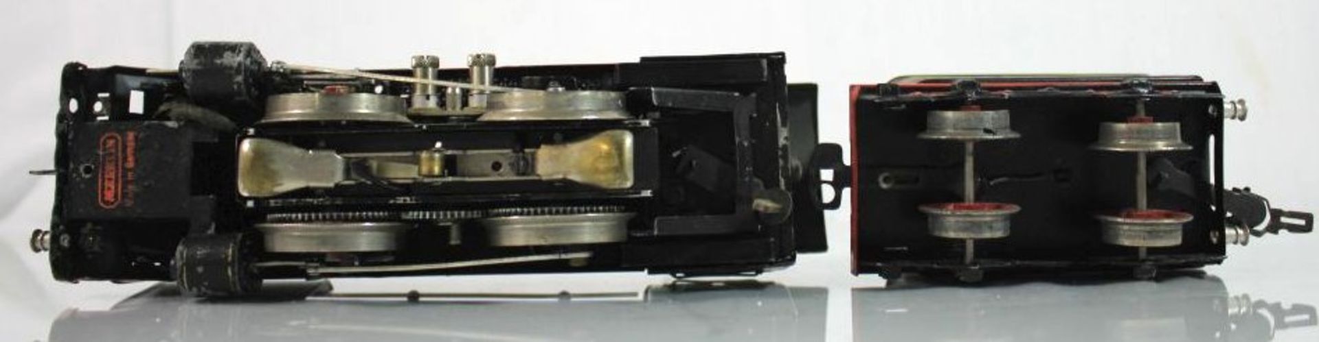MÄRKLIN- Dampflok mit Tender, Spur 0, wohl 30er Jahre, 20 Volt, Funktion nicht geprüft, H-9cm - Bild 3 aus 4
