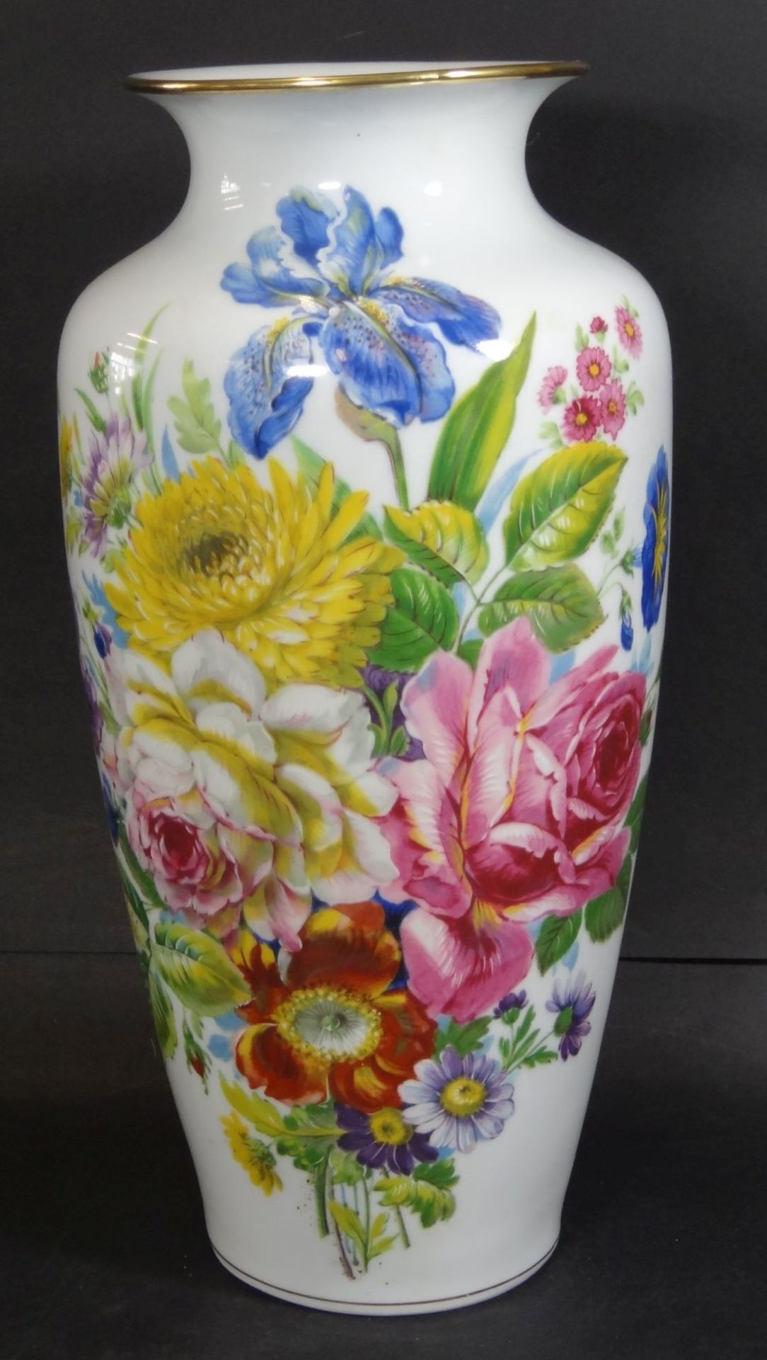 hohe Vase "Royal KPM" mit Blumendekor, H-33 cm