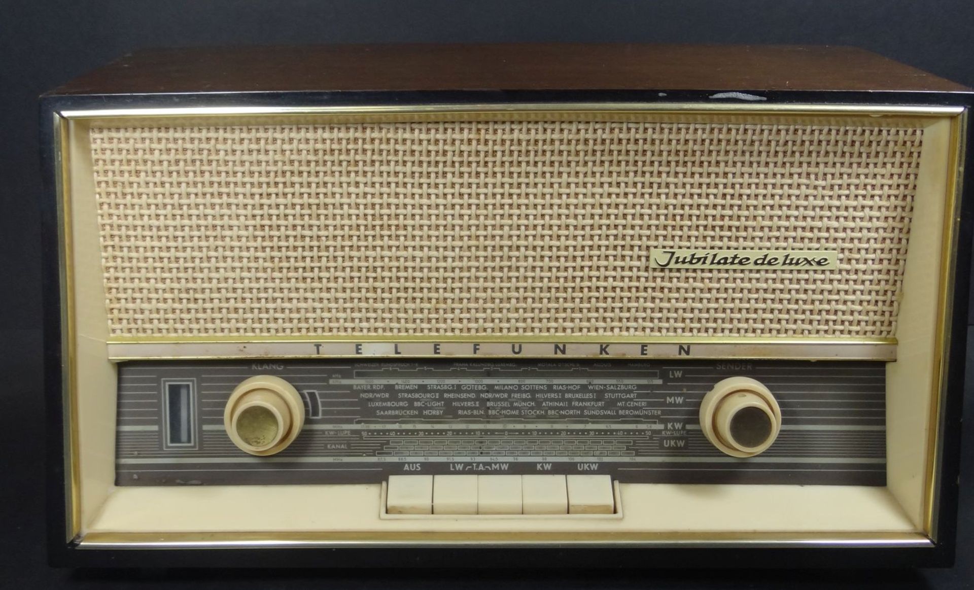 kleines Holzradio "Telefunken" Jubilate de Luxe, H-22 cm, B-37 cm