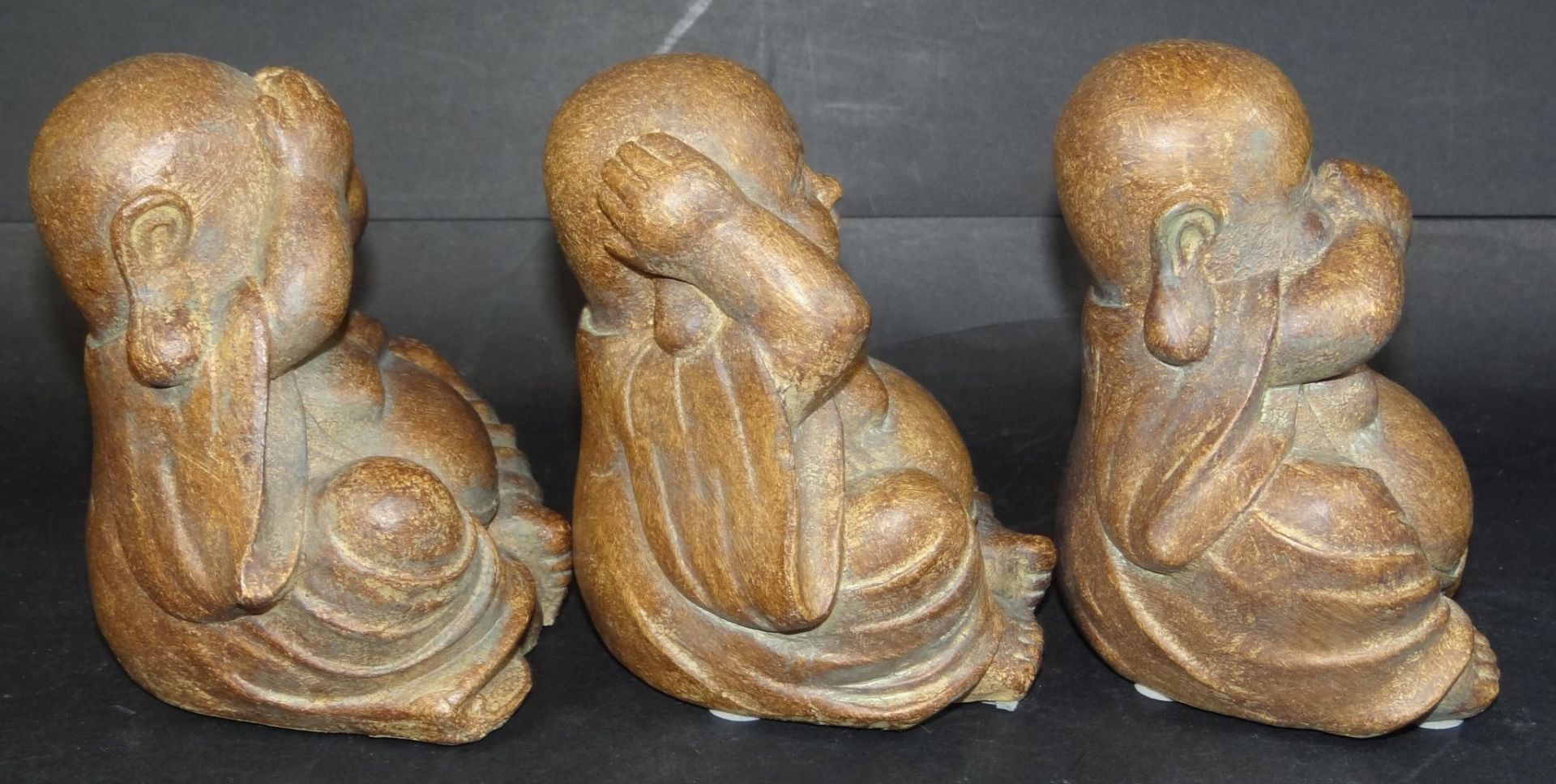 3x buddhistische Mönche, den 3 indischen Affen nachempfunden, Keramik/Kunstmasse ?, H-12 c - Bild 2 aus 5