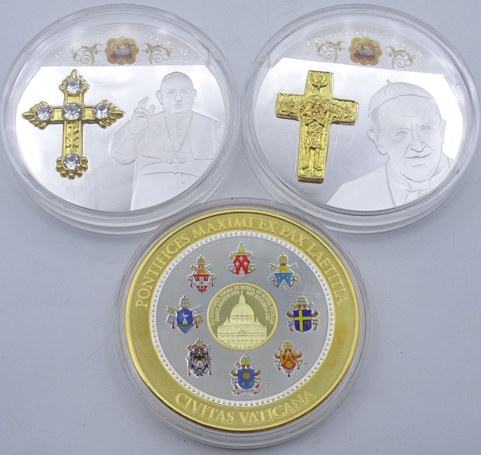 3x große Medaillen mit Papst Motiven,gekapsel