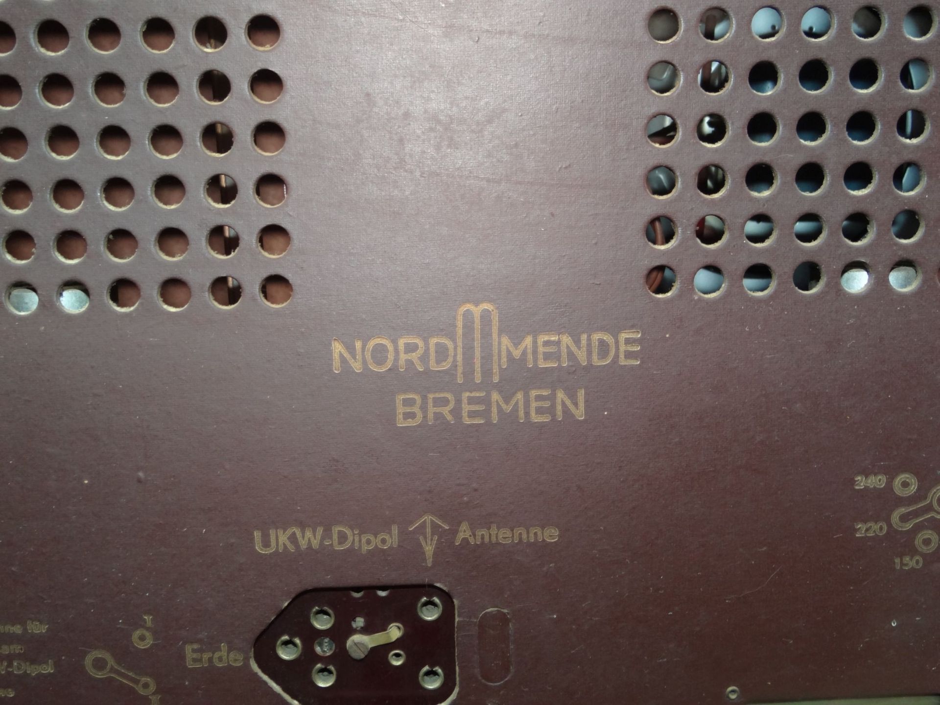 grosses Holzradio "Nordmende" Mod. Bremen, H-35 cm, B-50 cm - Bild 6 aus 6