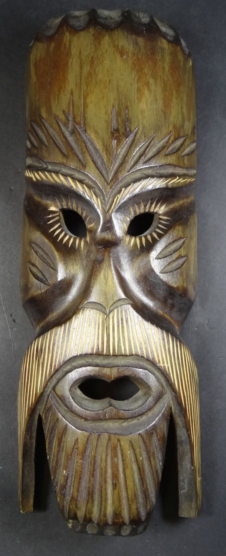 Holzmaske, Herkunft?, 34x13 cm