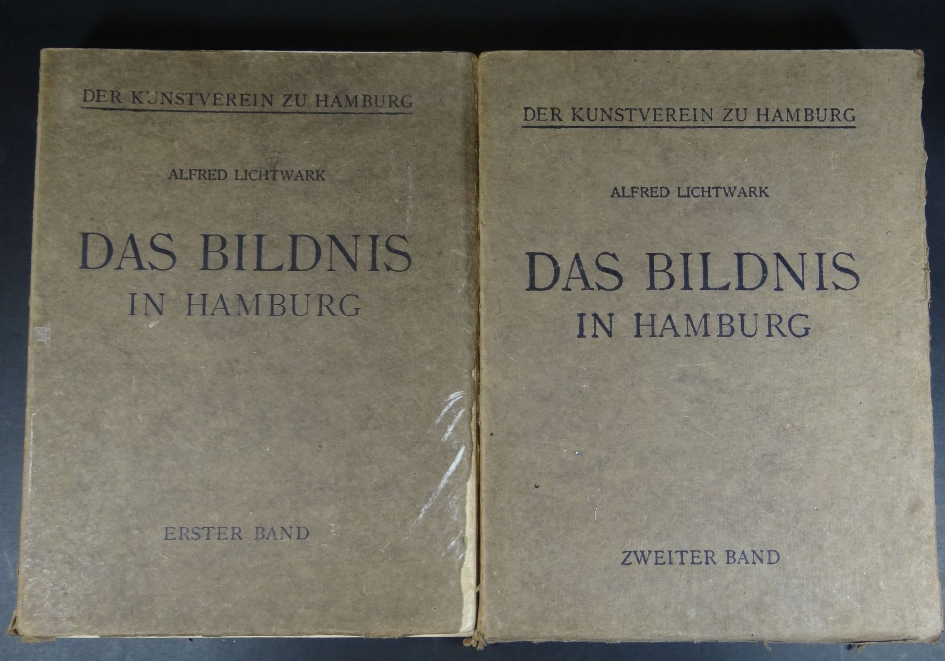 Lichtwark, Alfred: Das Bildnis in Hamburg- 2 Bände, Hamburg Kunstverein, 1898, 2°. XVI, 195; VIII,