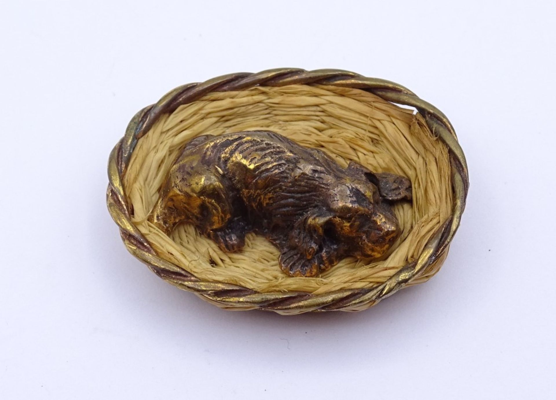 Hund im Korb,Wiener Bronze?37x30mm - Bild 2 aus 5