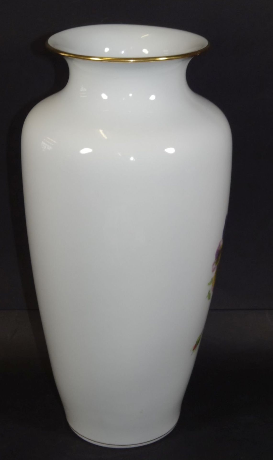 hohe Vase "Royal KPM" mit Blumendekor, H-33 cm - Bild 2 aus 4