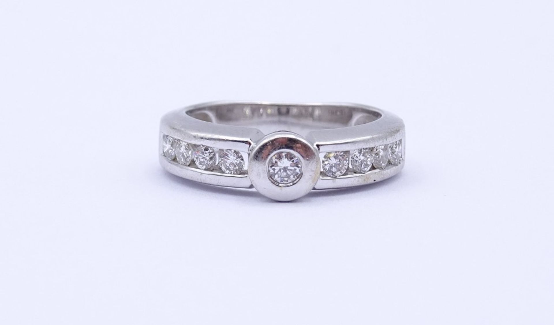 Brillant Ring WG 0.585 Christ 9 Brillanten zus.ca.0,20ct.,4,4gr., RG 48 - Bild 6 aus 6