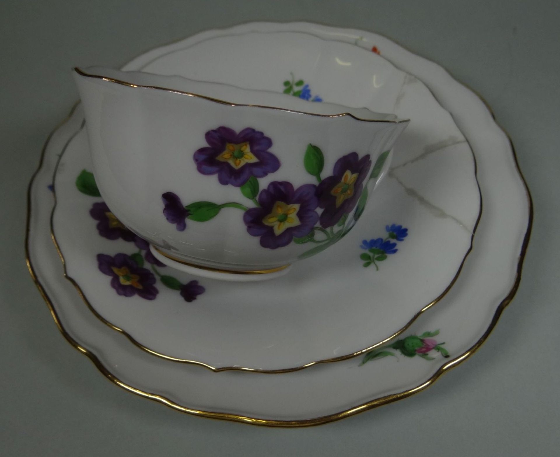 Kaffeegedeck "Meissen" Blumendekor (Vergissmeinnicht), U.T. geklebt, Schwerter durchschliffen