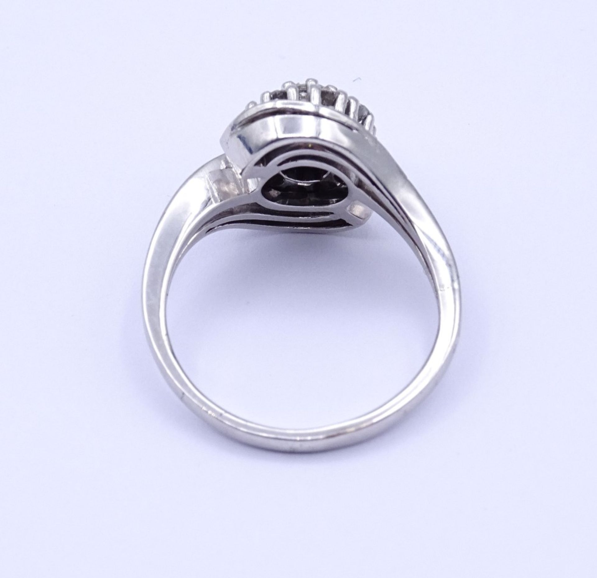 Brillant Ring WG 0.750, 23 Brillanten zus.ca. 0,70ct.,7,5gr., Centerstein 0,25ct.,RG 58 - Bild 5 aus 9
