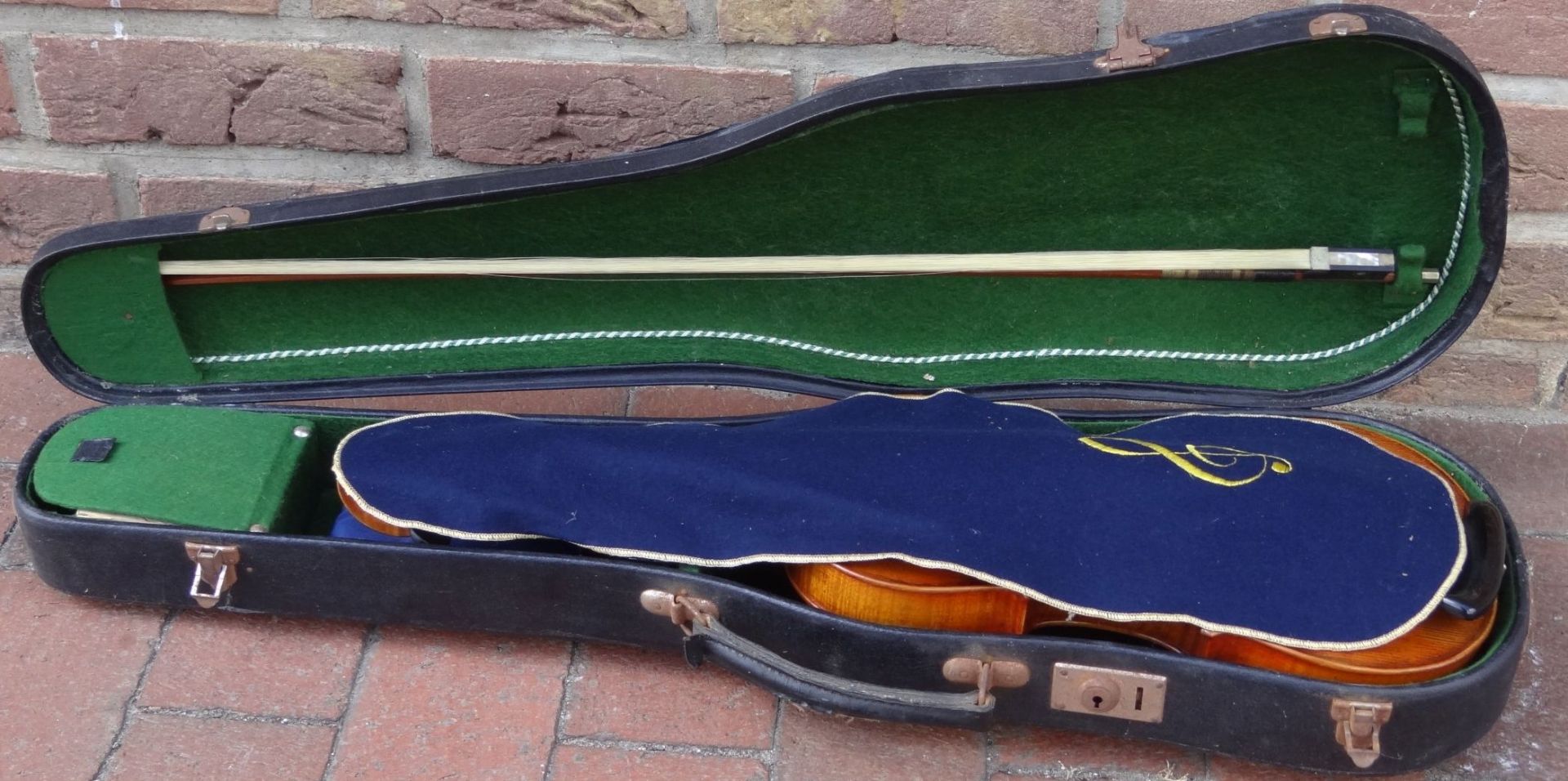 alte Geige mit Bogen in Koffer, gut erhalten, L-60 cm, - Image 2 of 10