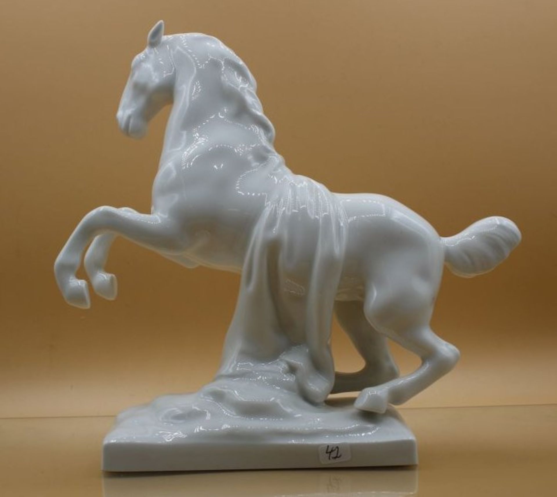 aufsteigendes Pferd, KPM Berlin, Szeptermarke, Weißporzellan, Modell J. Eckstein von 1775, H-21cm - Bild 4 aus 6