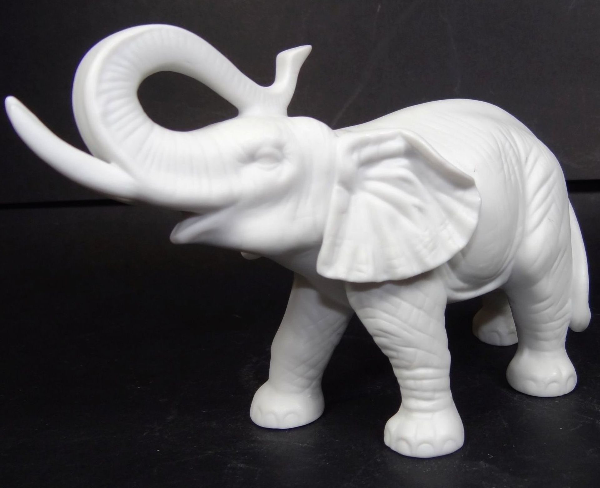 Rosenthal Elefant, weisses Bisquitporzellan, H-12 cm, L-17 cm - Image 2 of 6