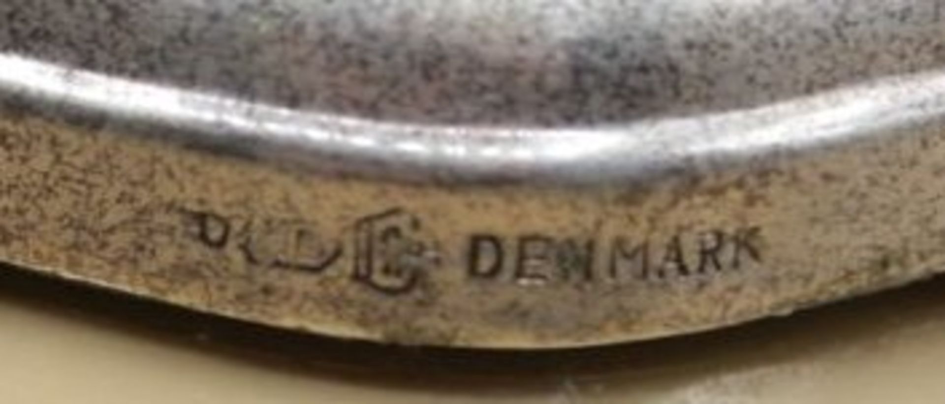 gr. Leuchter in Barockform, Silber, Danmark, gefüllter Stand, H-11cm - Image 2 of 2