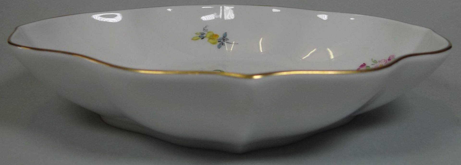 ovale Schale "Meissen" Streublümchen, Schwertermarke mit Unterstrich, H-4 cm, 19x15 c - Bild 3 aus 5