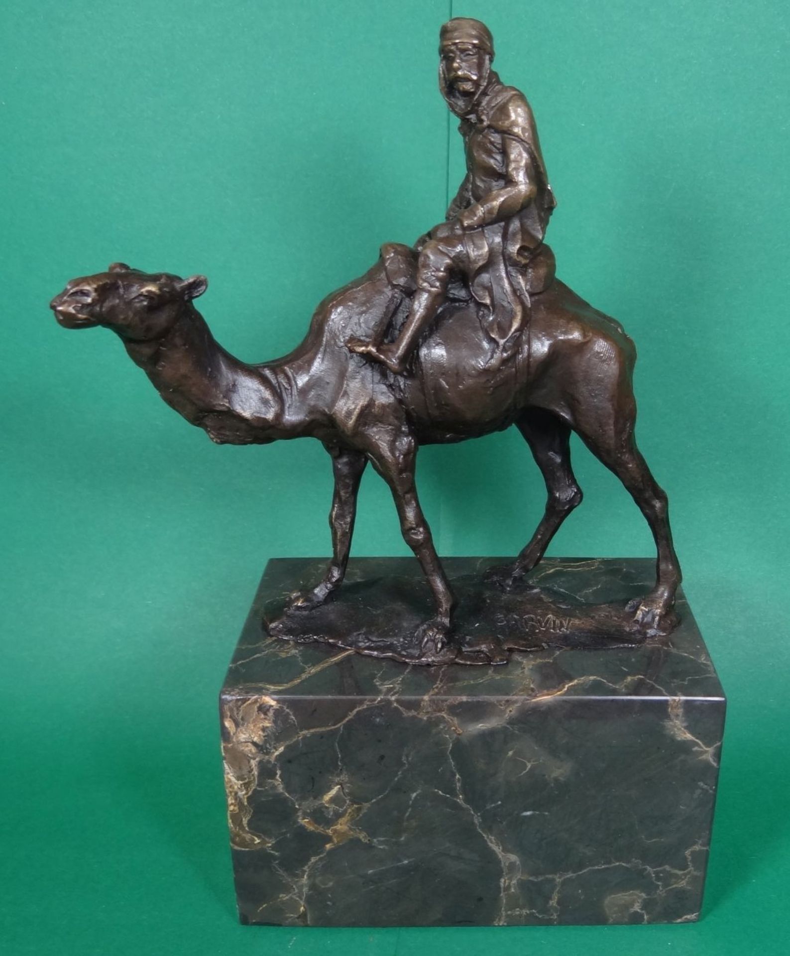 Louis-Albert CARVIN (1875-1951) "Kamelreiter" Bronze auf Marmorsockel, signiert, H-21