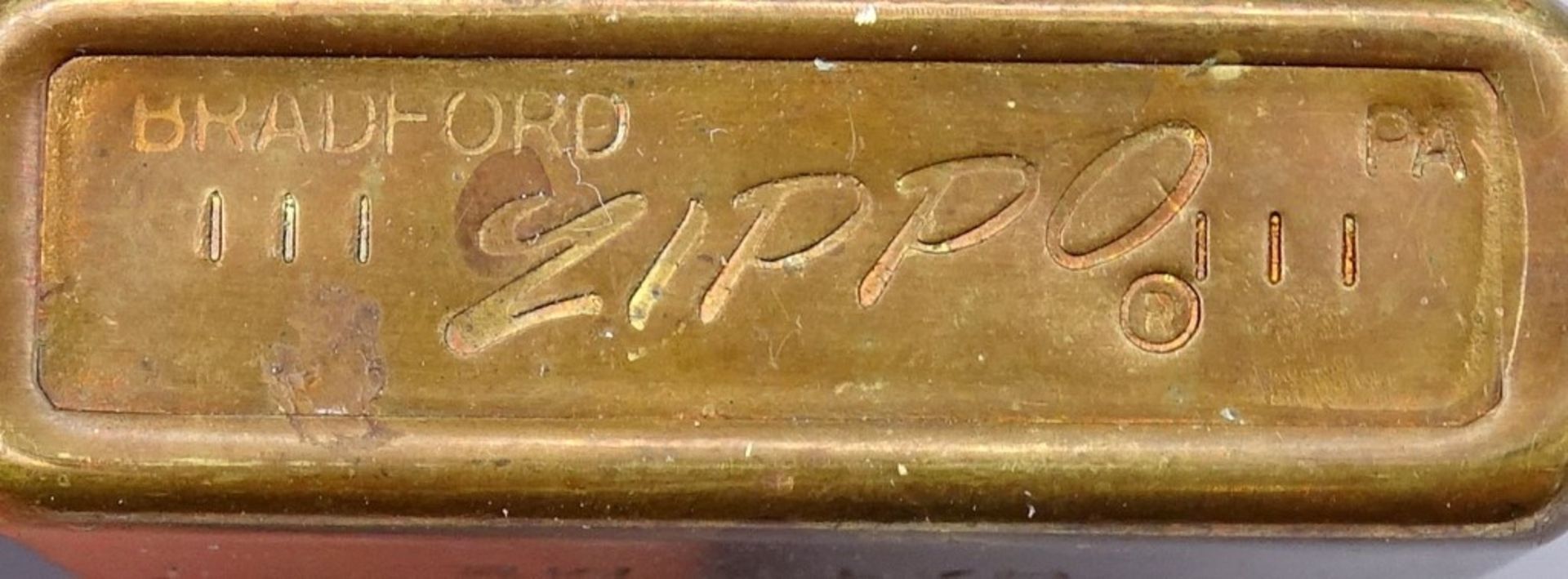 "Zippo" Feuerzeug mit Gravur Vietnam Tamky 69-70",mit aufgelegter Patone und Gewehre"""" - Bild 4 aus 5