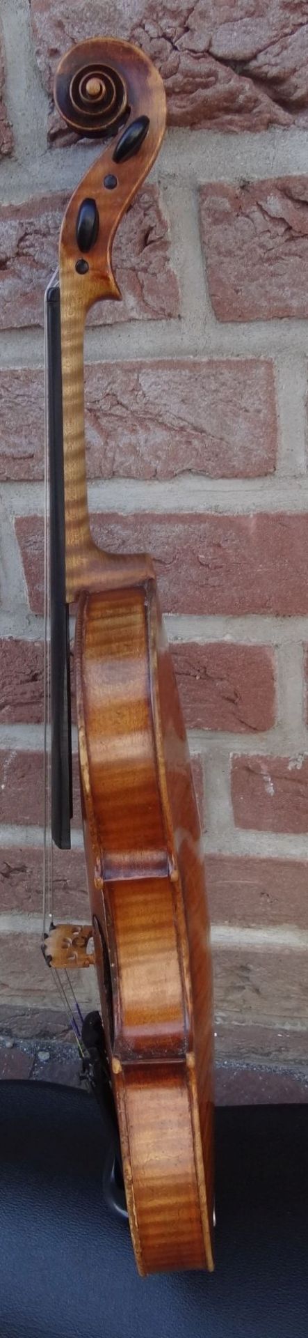 alte Geige im Koffer, innen Etikett "Ciovan Paolo Meggine", 19/20 Jhd?, L-62 cm, gut erhalten - Bild 6 aus 10