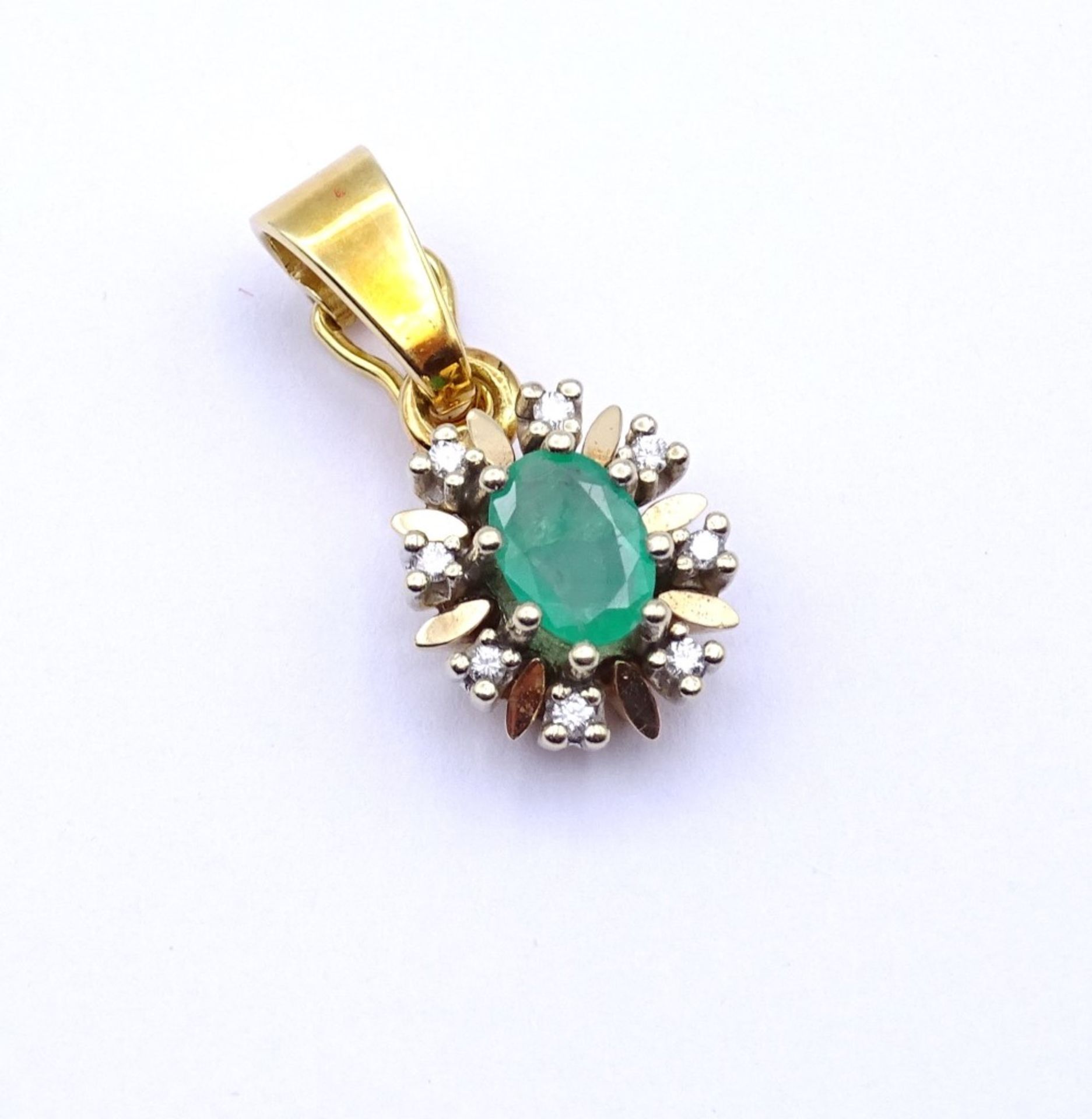Smaragd-Diamant-Anhänger in Bicolor Gold 585/000, 4,1gr.,L-2,4cm, zus.ca.0,08ct"""" - Image 2 of 5
