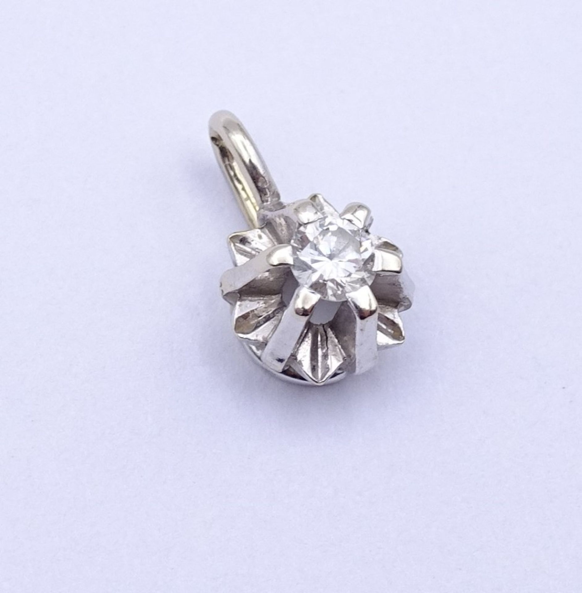 Weissgold Anhänger in 585/000,Brillant von 0,06ct,L-10mm, 0,66gr"""" - Image 3 of 4