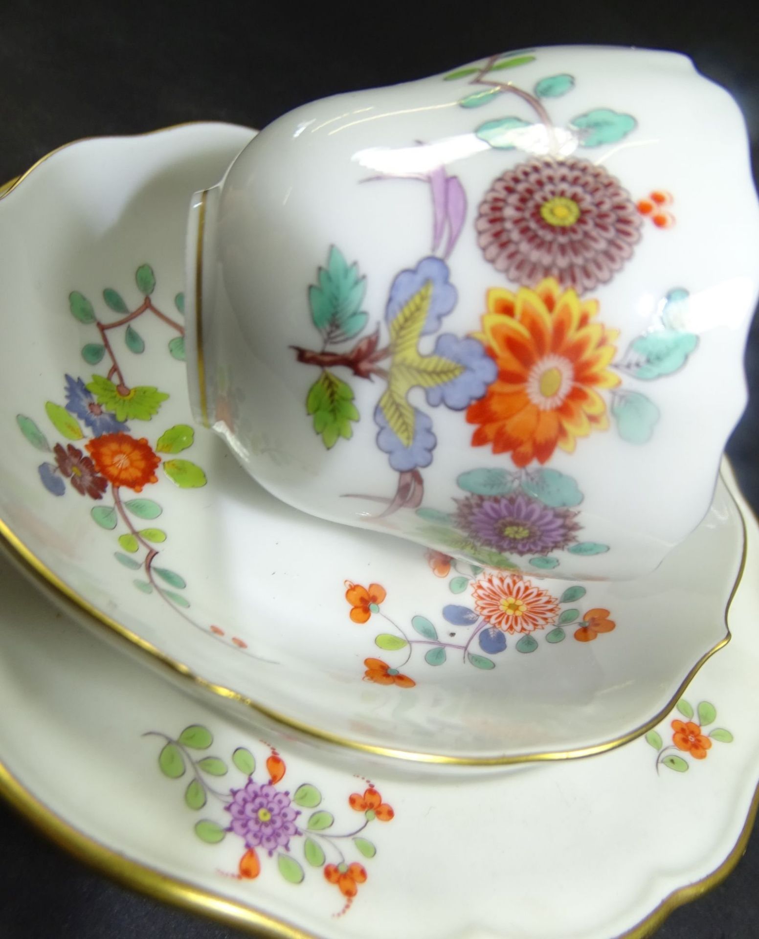 3 tg. Mokkagedeck "Meissen" indianische Blumen, Schwerter tw. durchschliffen"""" - Image 3 of 8