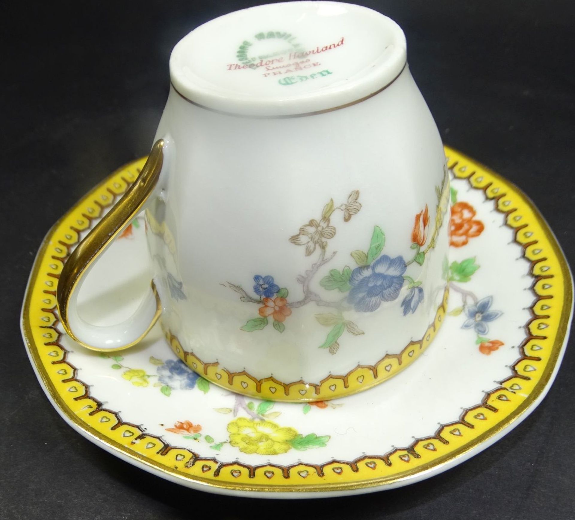 kl. Tasse mit U.T. "Theodore Haviland-Limoges" Dekor Eden"""" - Bild 4 aus 5