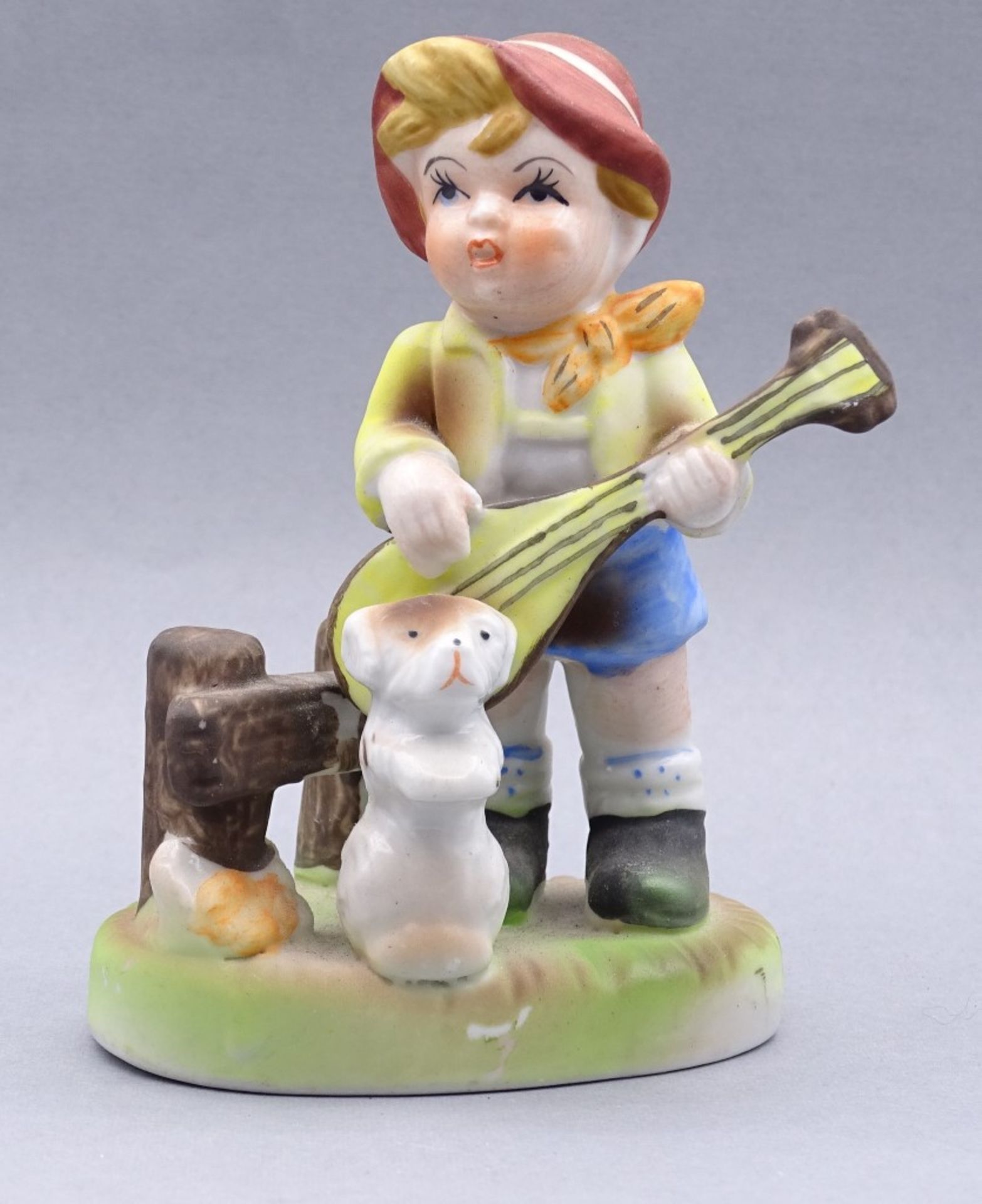 kl. Porzellanfigur Junge mit Mandoline und Hund,handbemalt,H-11,5cm""""