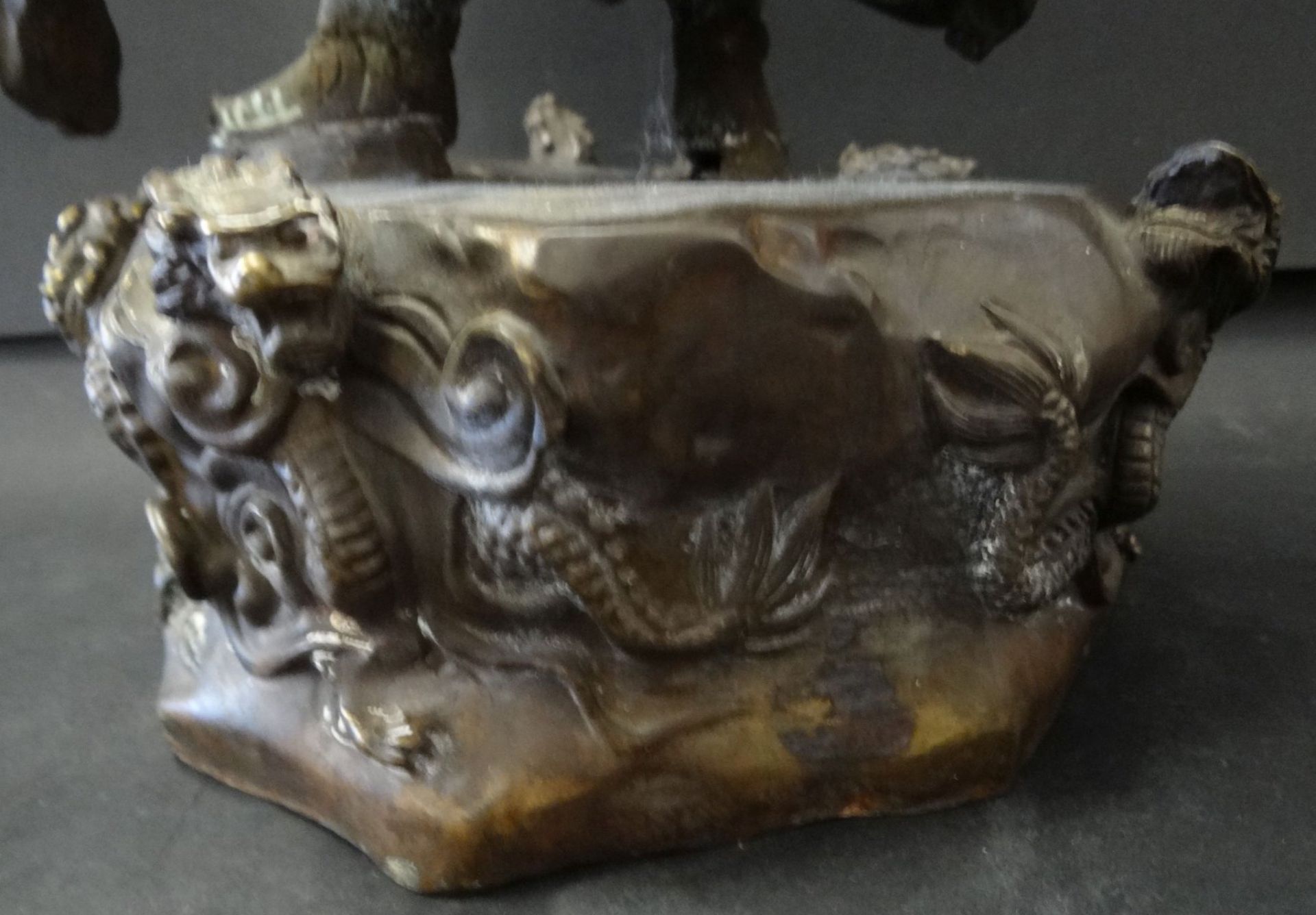 Bronze-Figur eines Adligen, China, Hohlbronze gefüllt, H-43 c"""" - Bild 7 aus 8